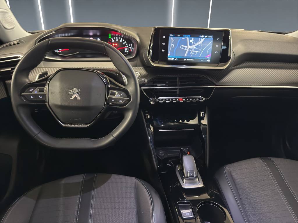 PEUGEOT 2008 1.2 PureTech Allure EAT8-image-5