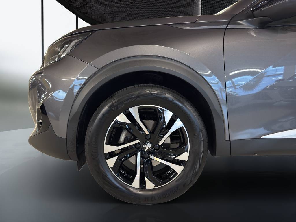 PEUGEOT 2008 1.2 PureTech Allure EAT8-image-15