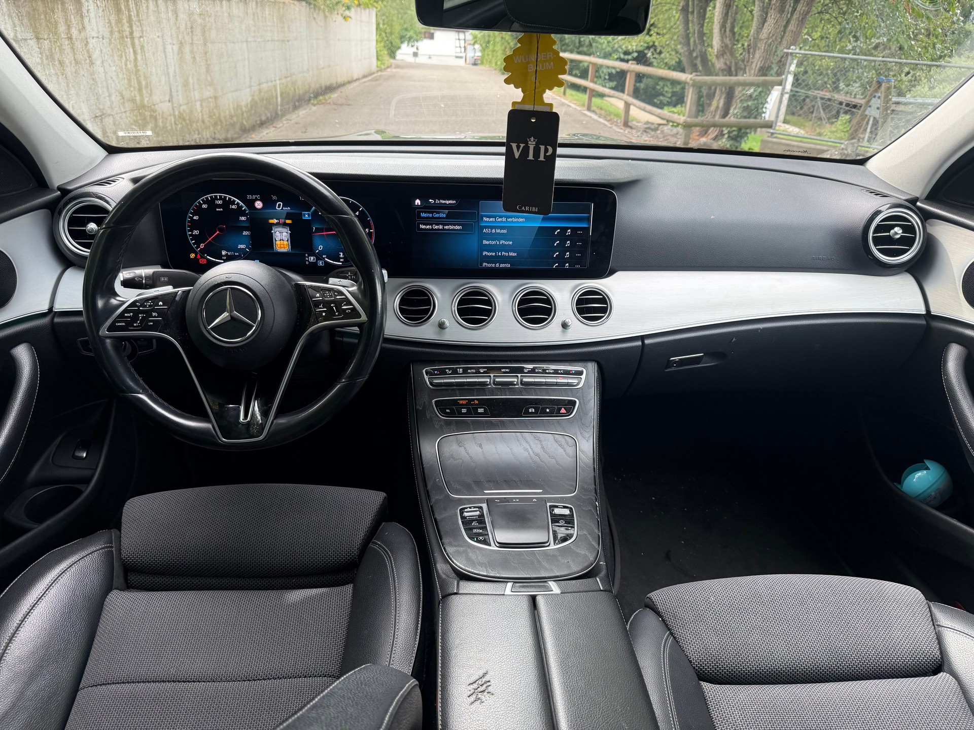 MERCEDES-BENZ E 220 d-image-4