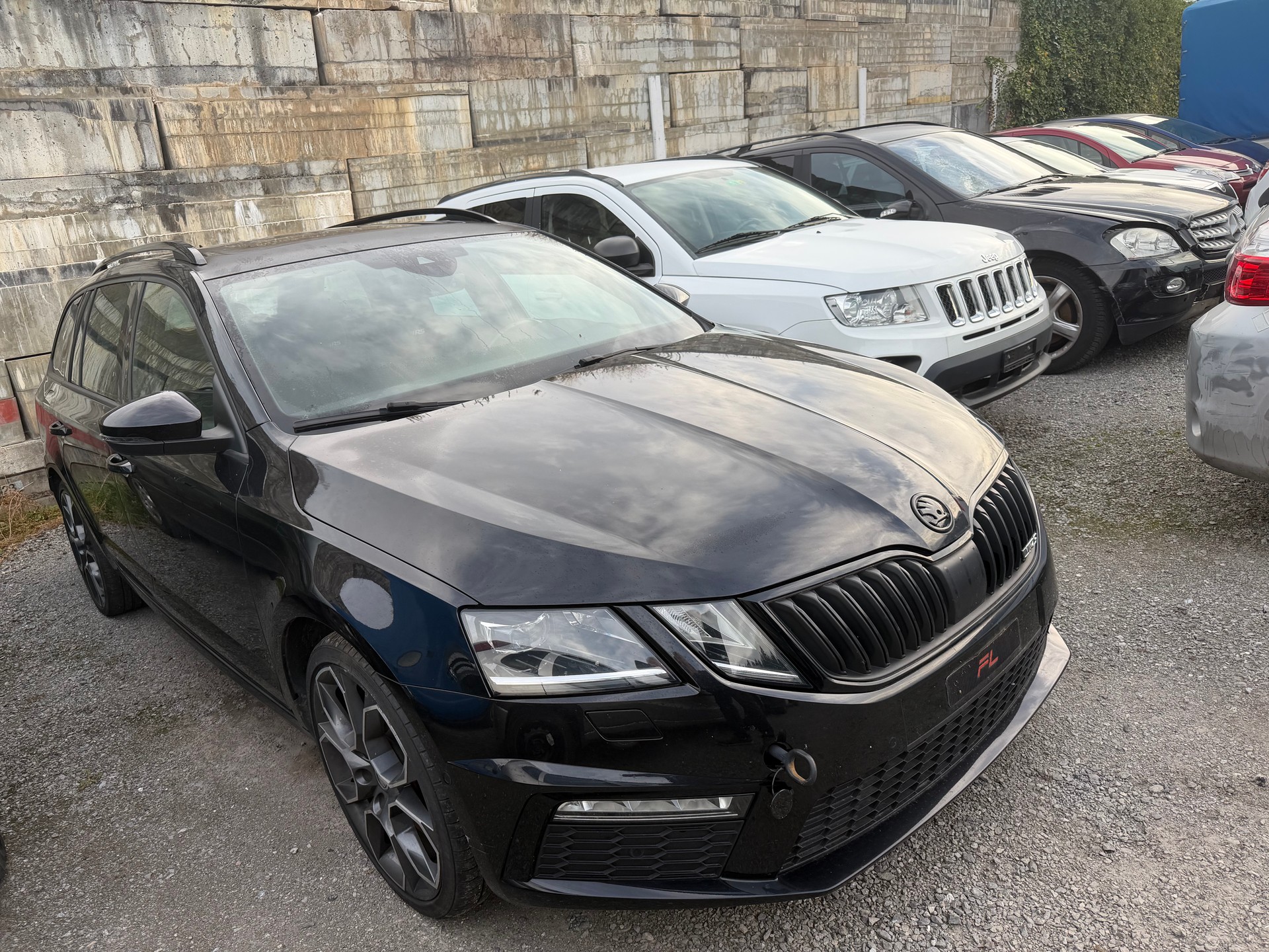 SKODA Octavia Combi 2.0 TSI RS Value DSG-image-1