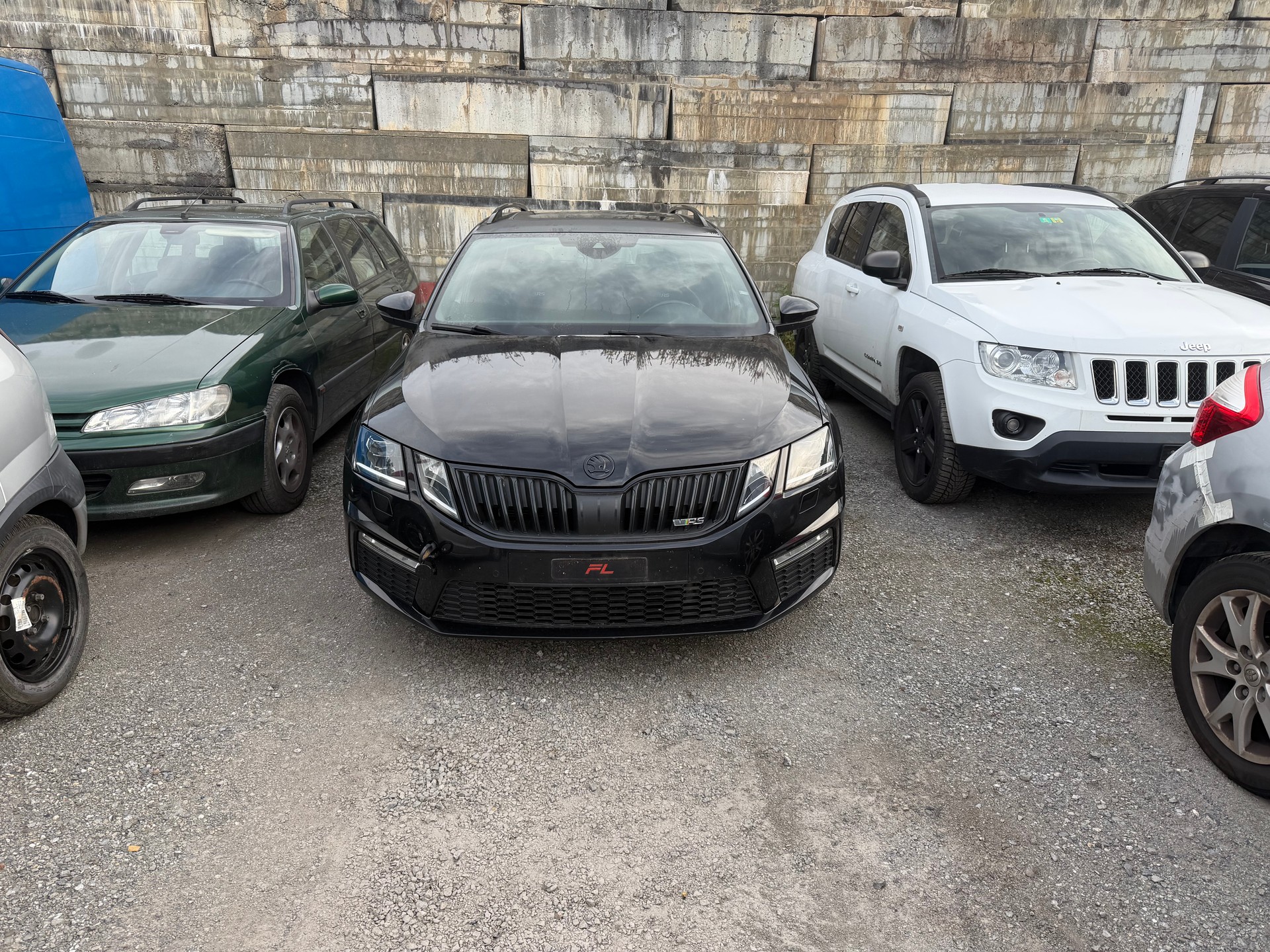 SKODA Octavia Combi 2.0 TSI RS Value DSG-image-0