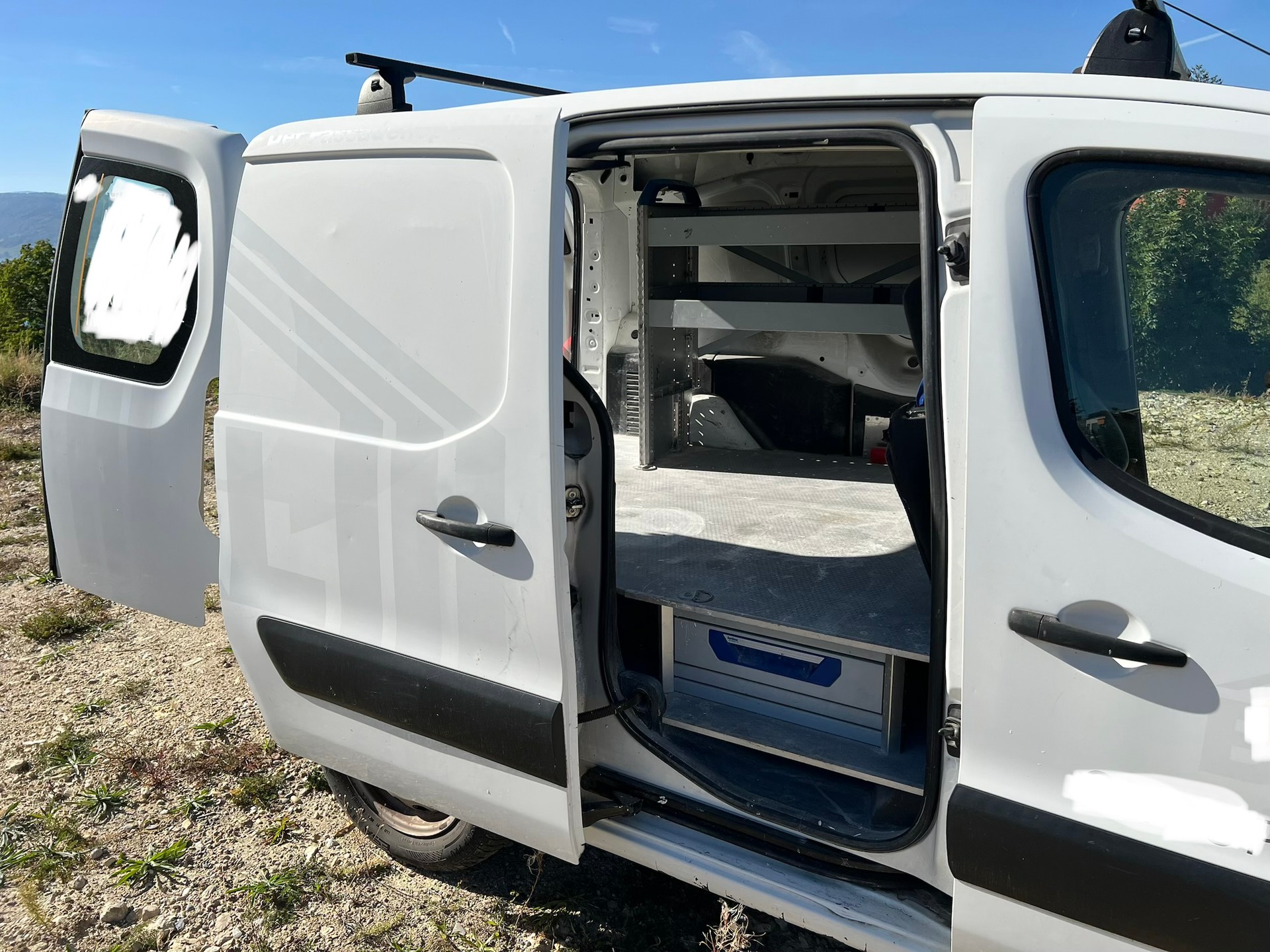 PEUGEOT Partner 1.6 HDI Urban-image-7