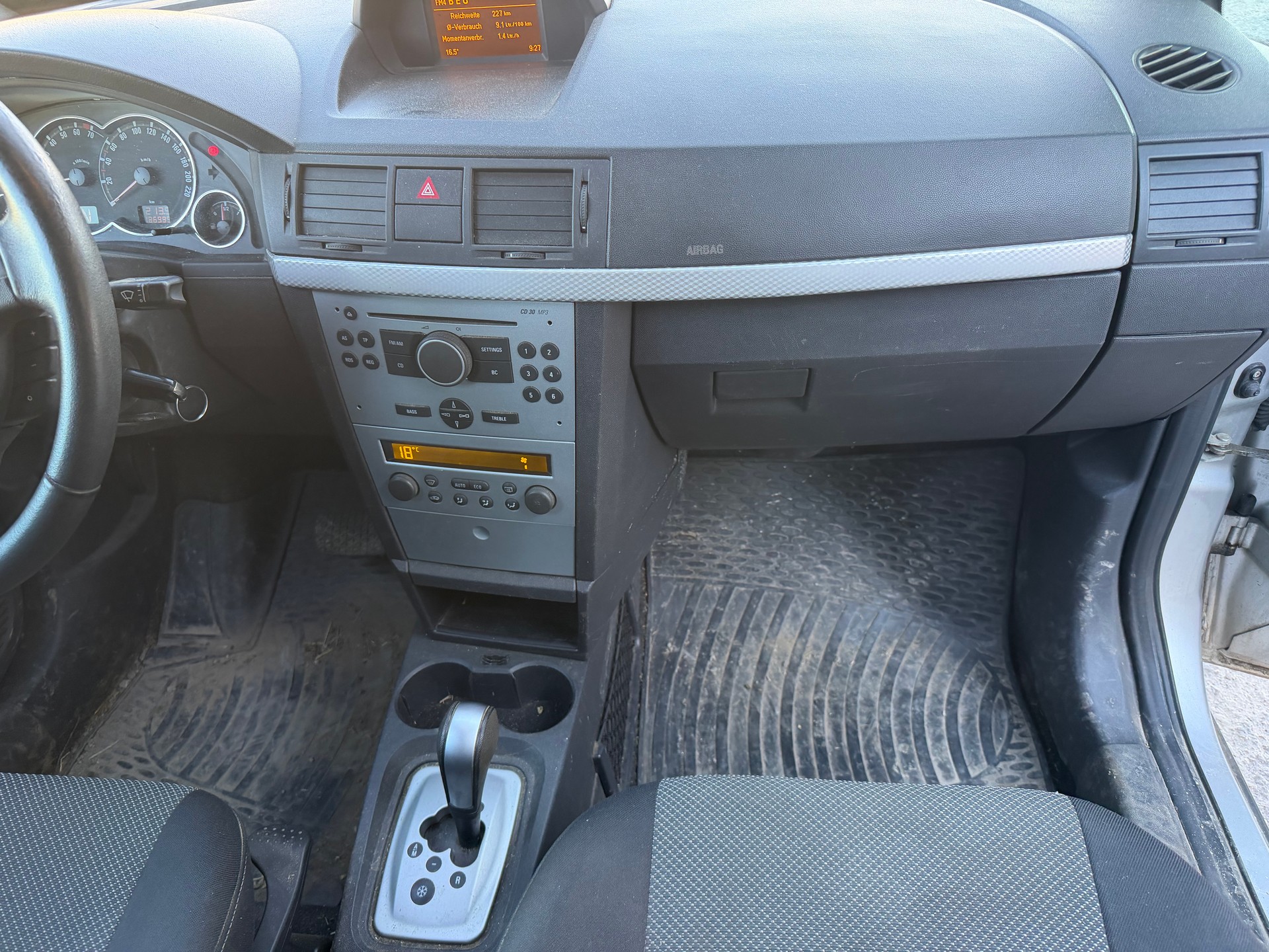 OPEL Meriva 1.6i-16 TP Cosmo-image-5