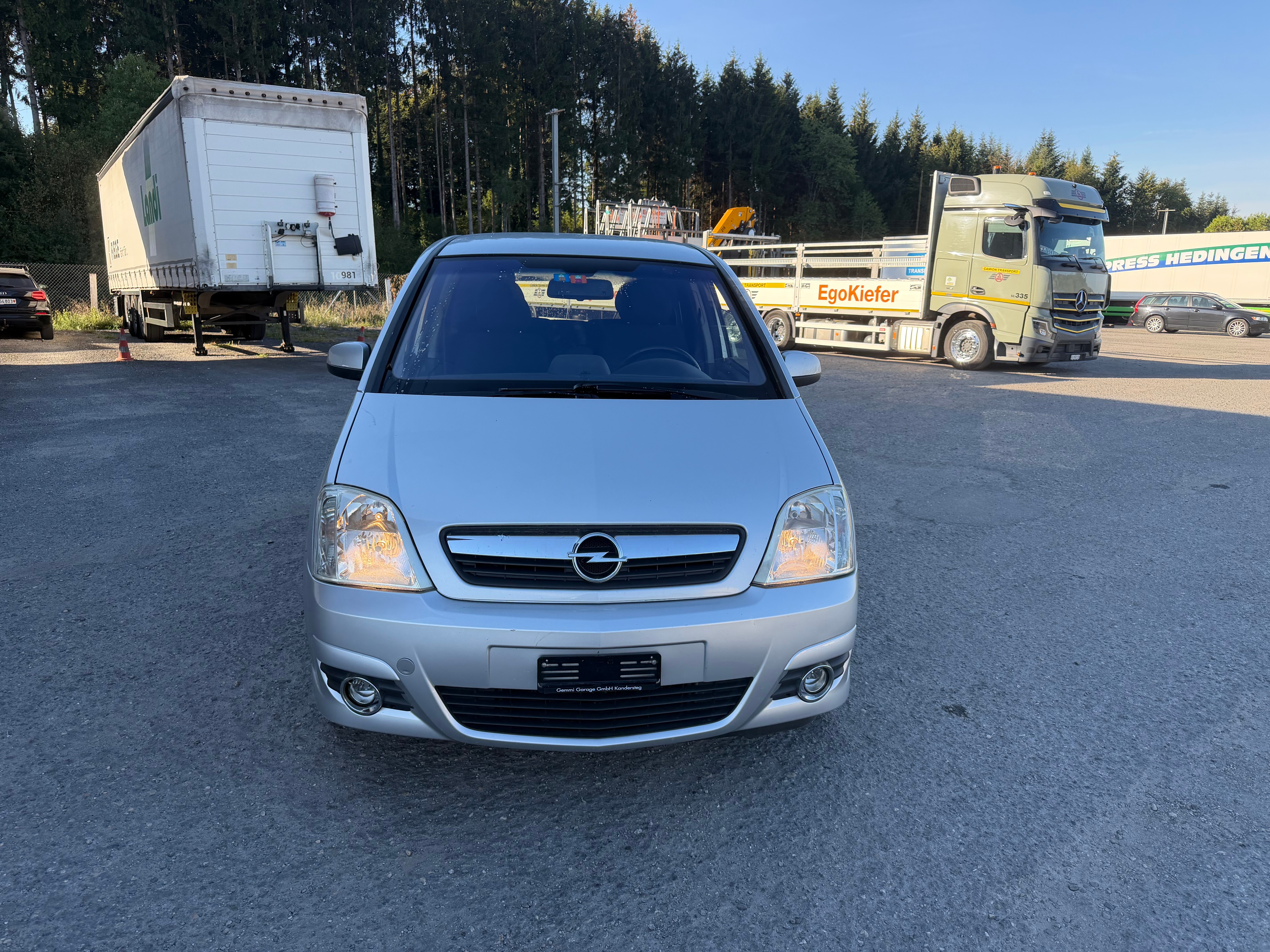Car photo