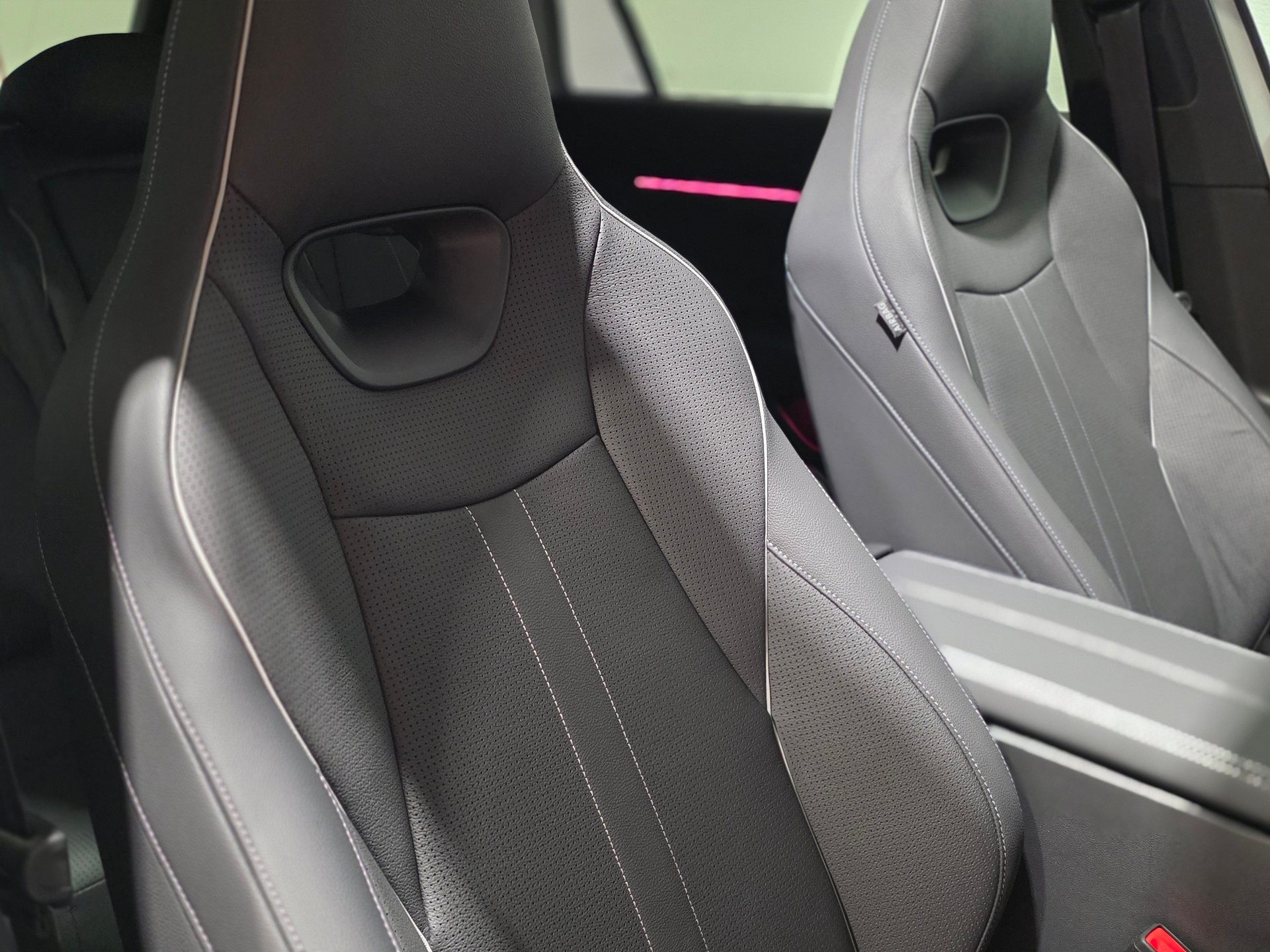 SKODA Superb Combi 2.0 TSI Sportline 4x4 DSG-image-18