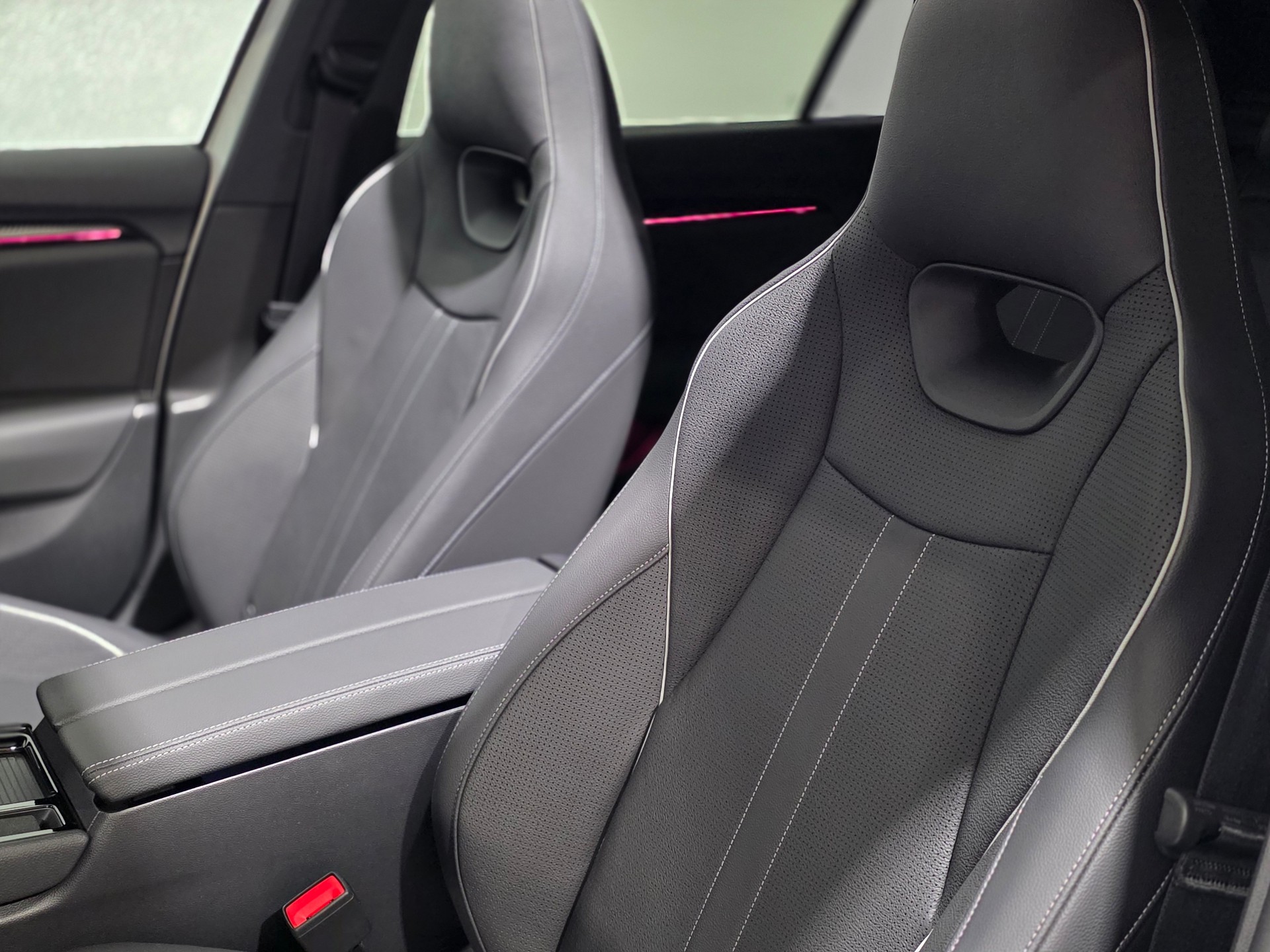 SKODA Superb Combi 2.0 TSI Sportline 4x4 DSG-image-5
