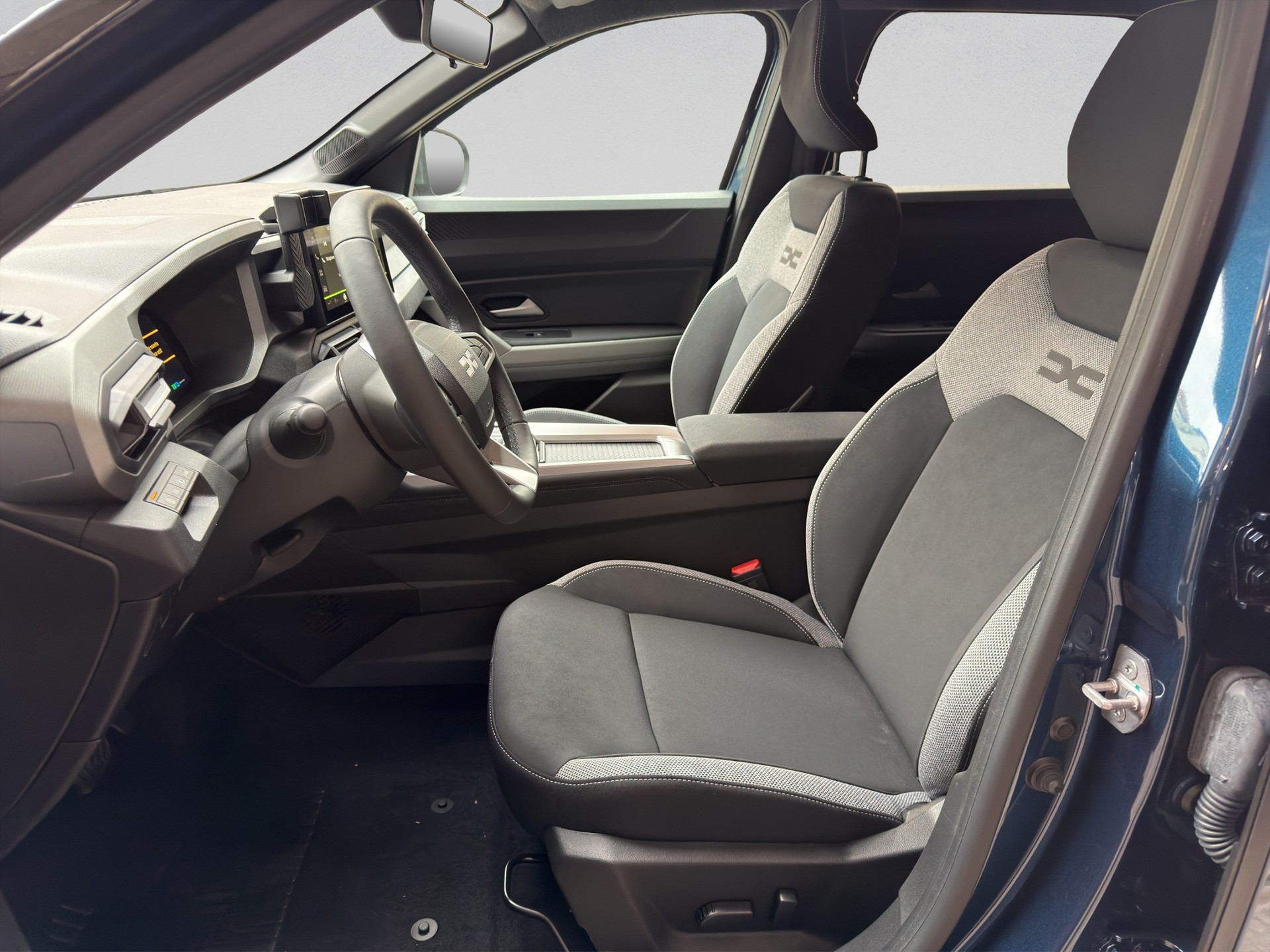 DACIA Bigster HEV 155 Journey-image-4