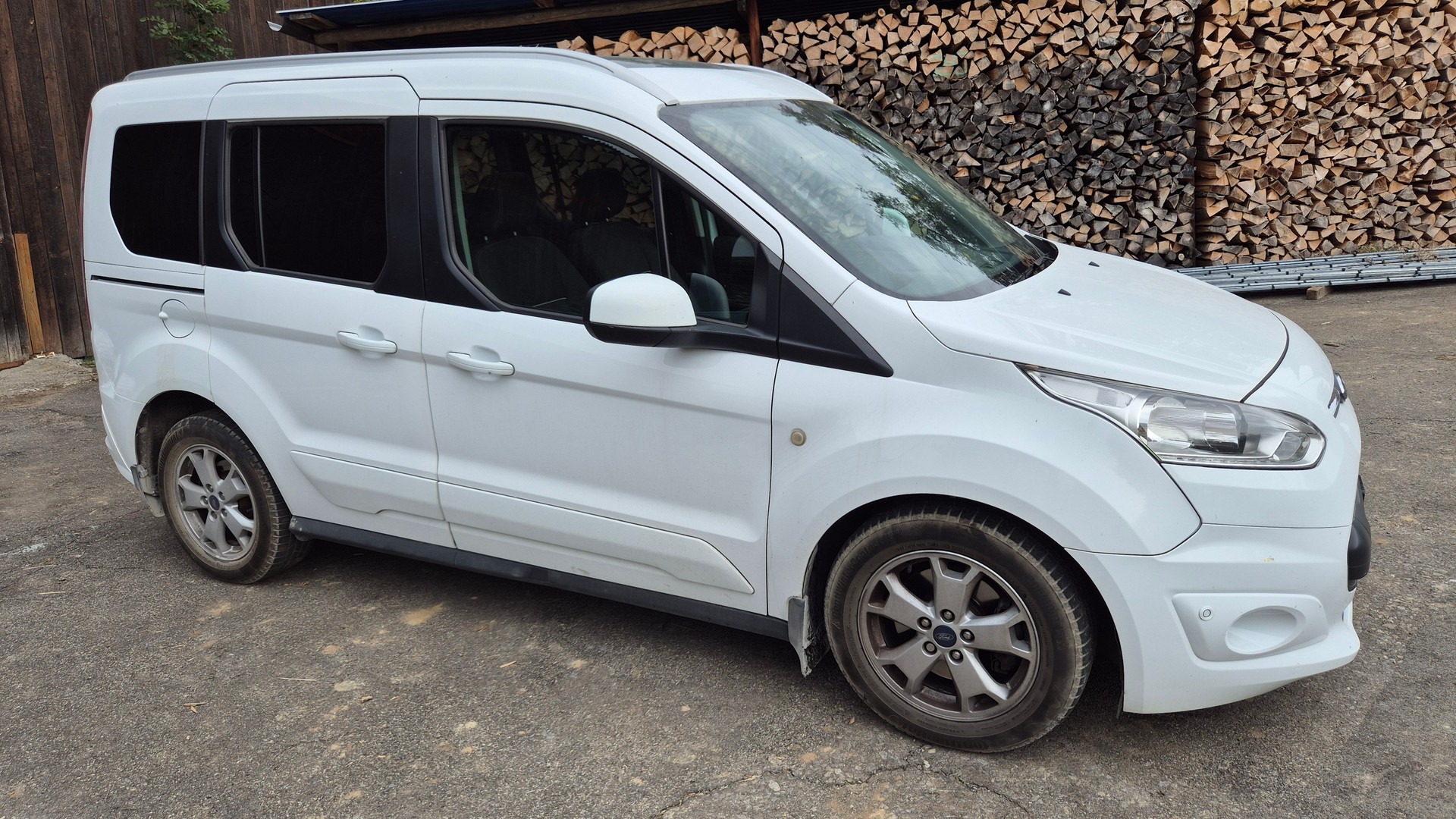 FORD Tourneo Connect 1.5 TDCi Trend Powershift-image-3