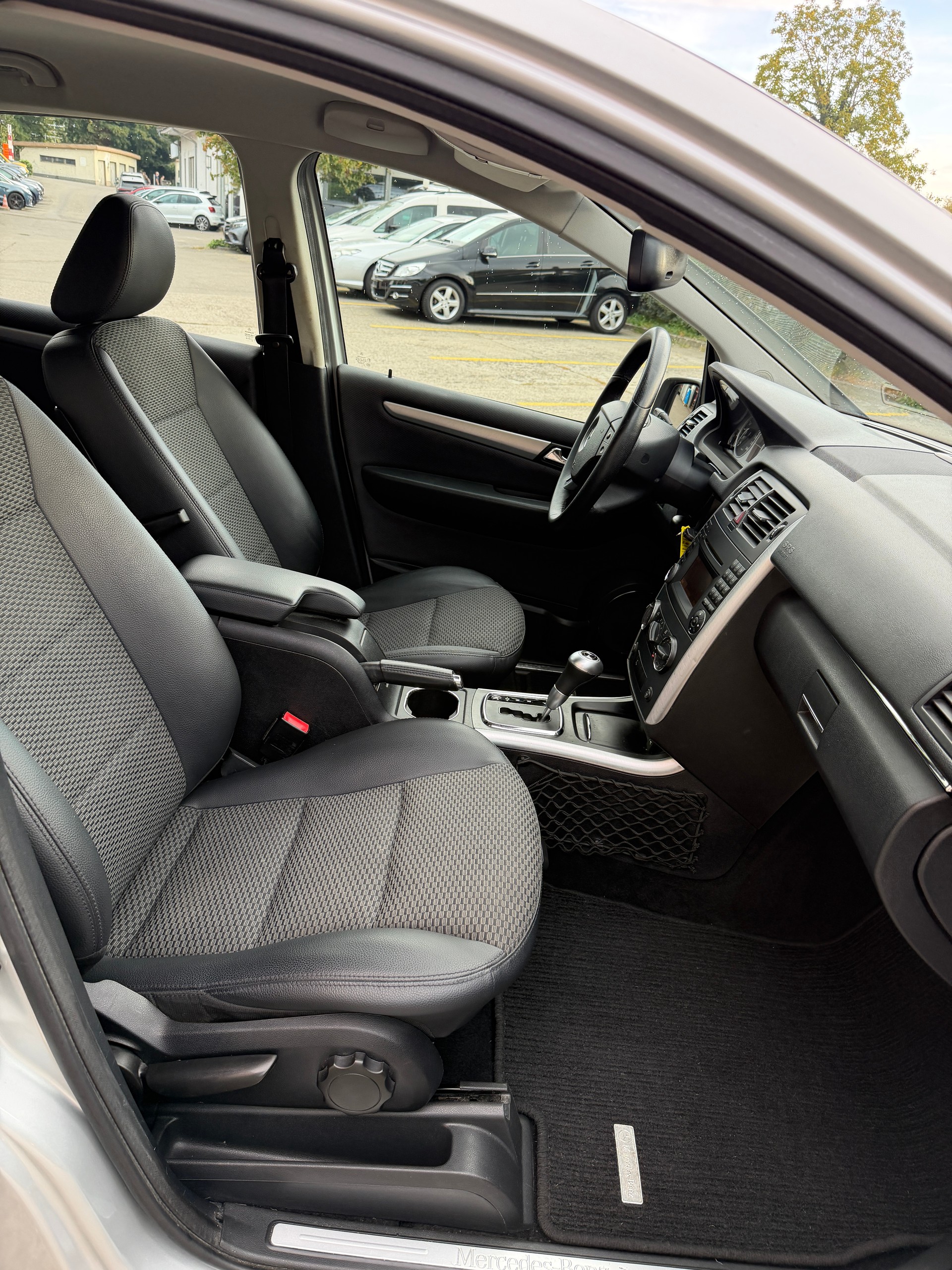 MERCEDES-BENZ B 180 (170) Autotronic-image-12