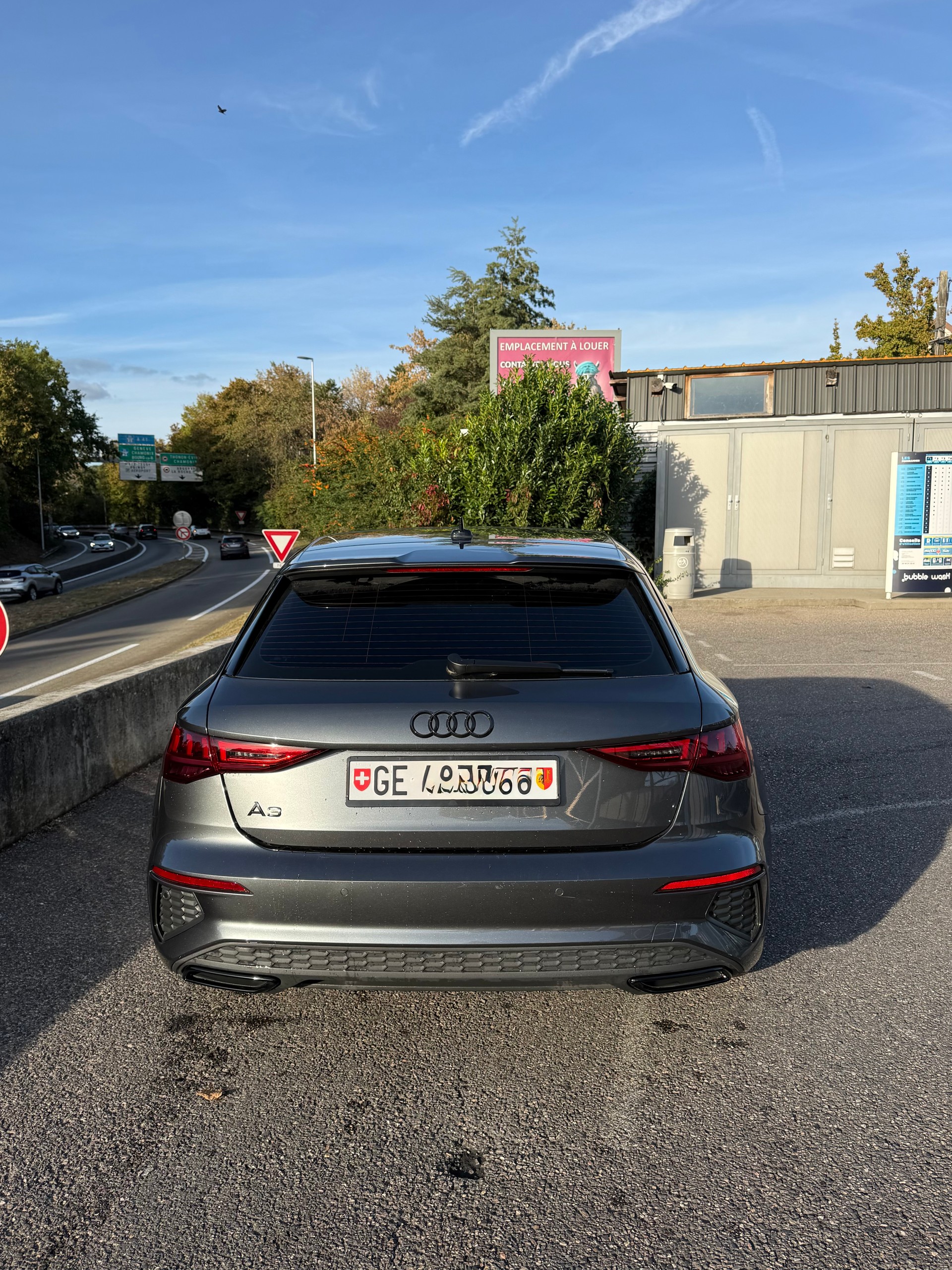 AUDI 1.5 35 TFSI S Line S-Tronic-image-1