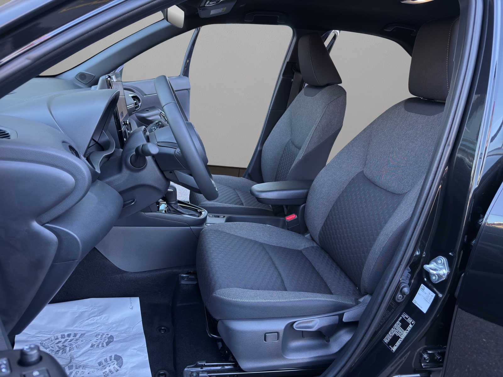 TOYOTA Yaris Cross 1.5 Style 4x2 Hybrid-image-8