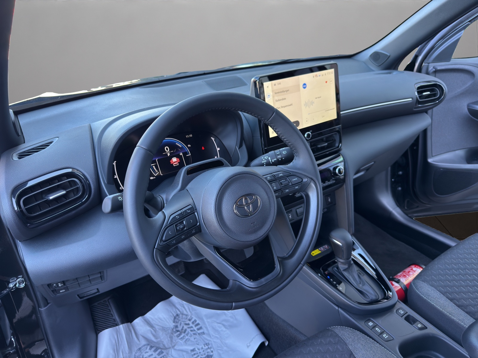TOYOTA Yaris Cross 1.5 Style 4x2 Hybrid-image-9