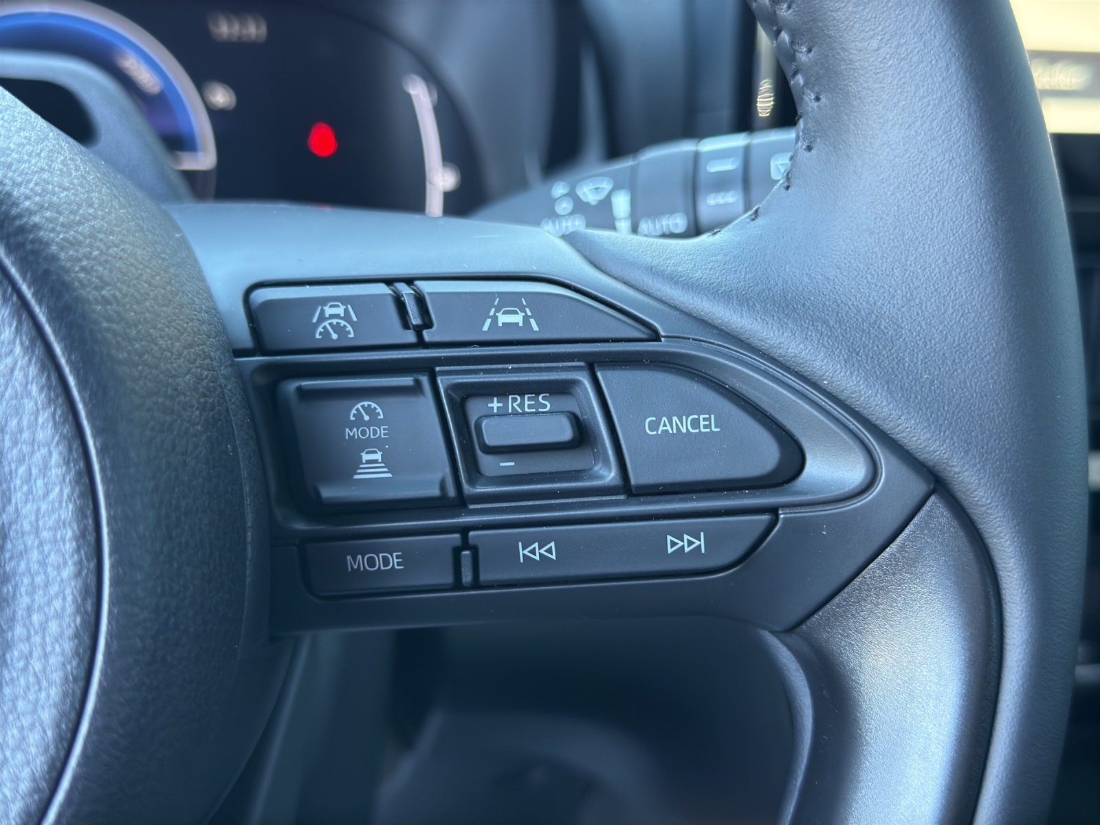TOYOTA Yaris Cross 1.5 Style 4x2 Hybrid-image-22