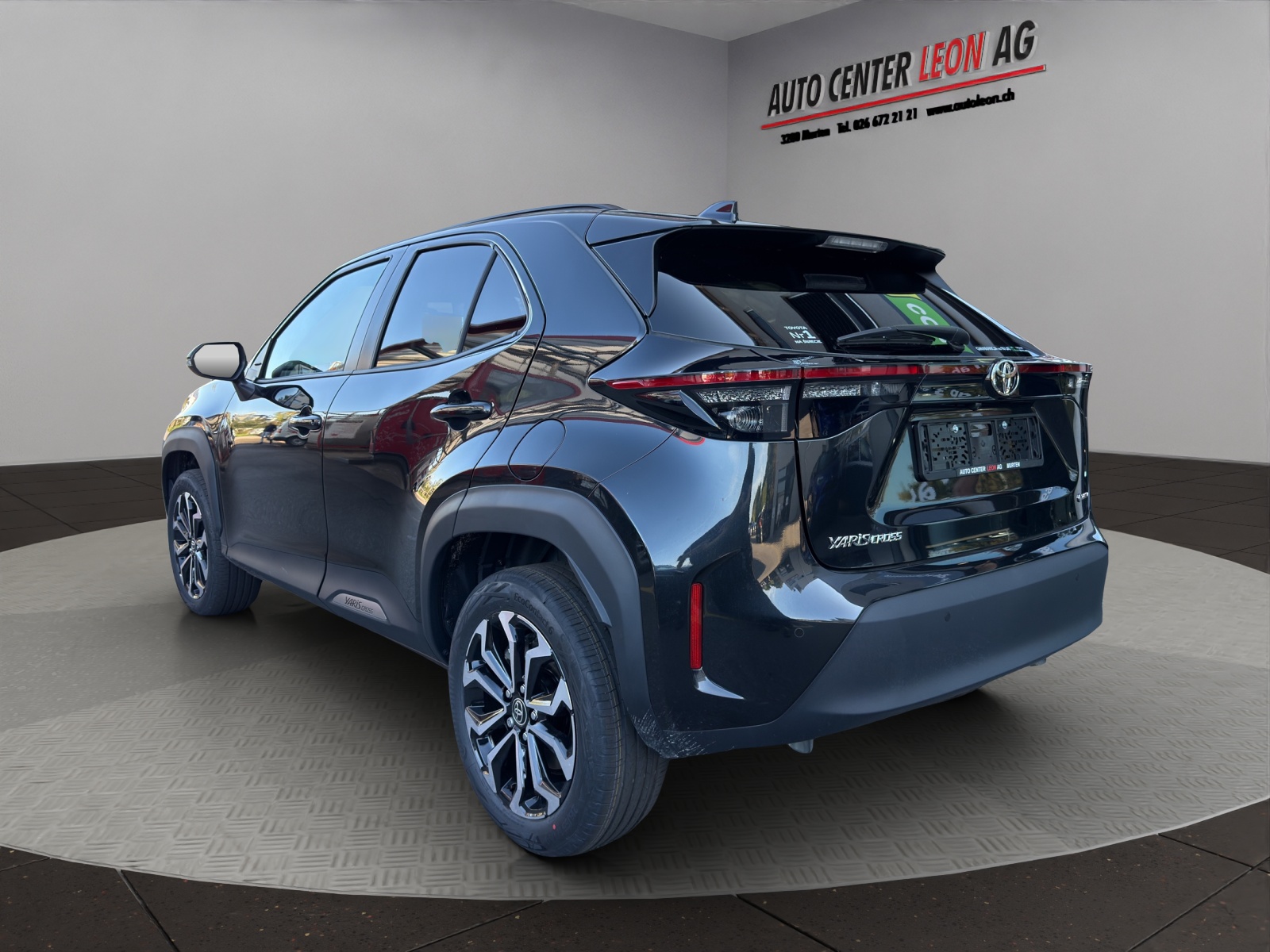 TOYOTA Yaris Cross 1.5 Style 4x2 Hybrid-image-3