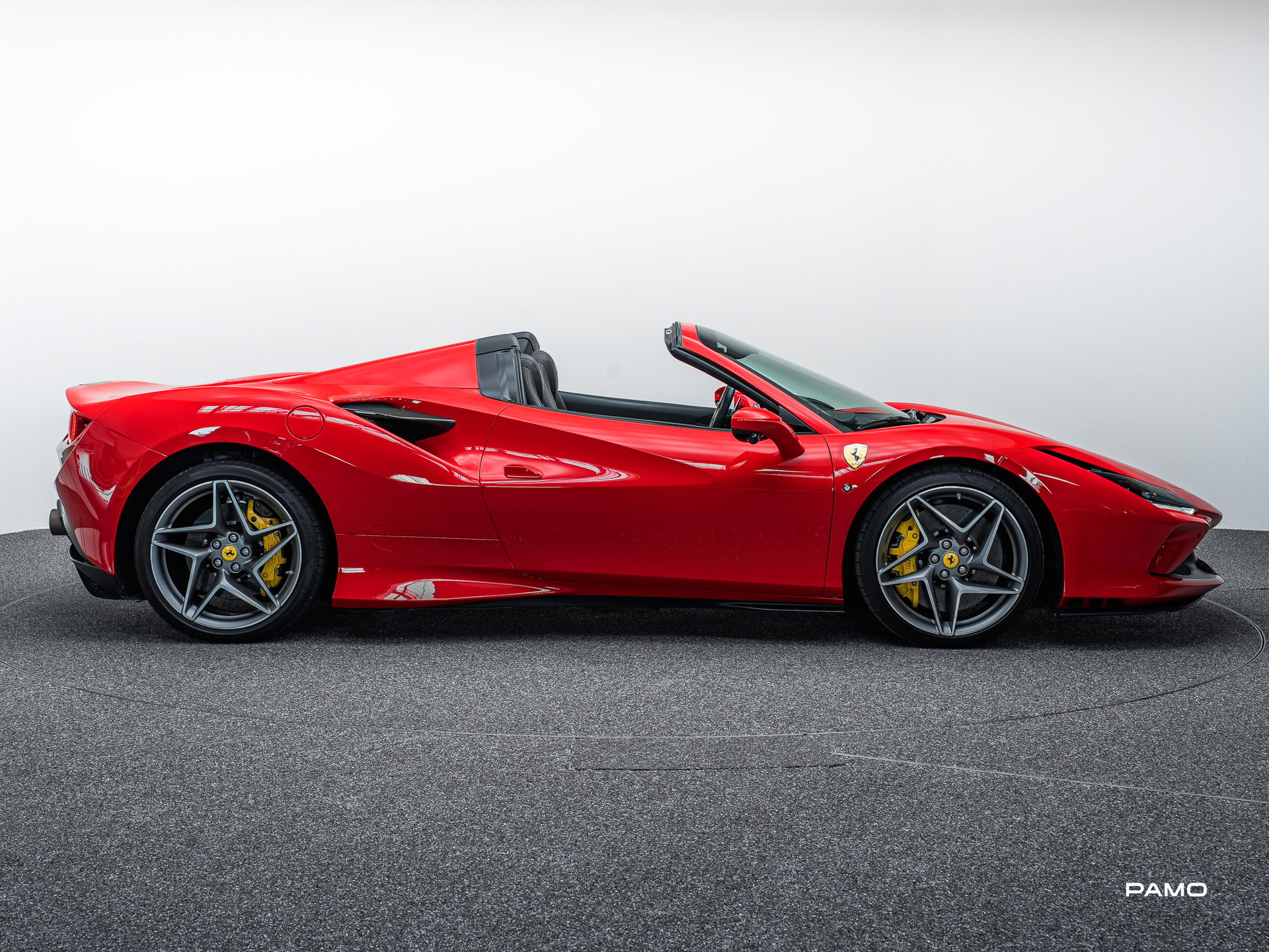 FERRARI F8 Spider-image-15