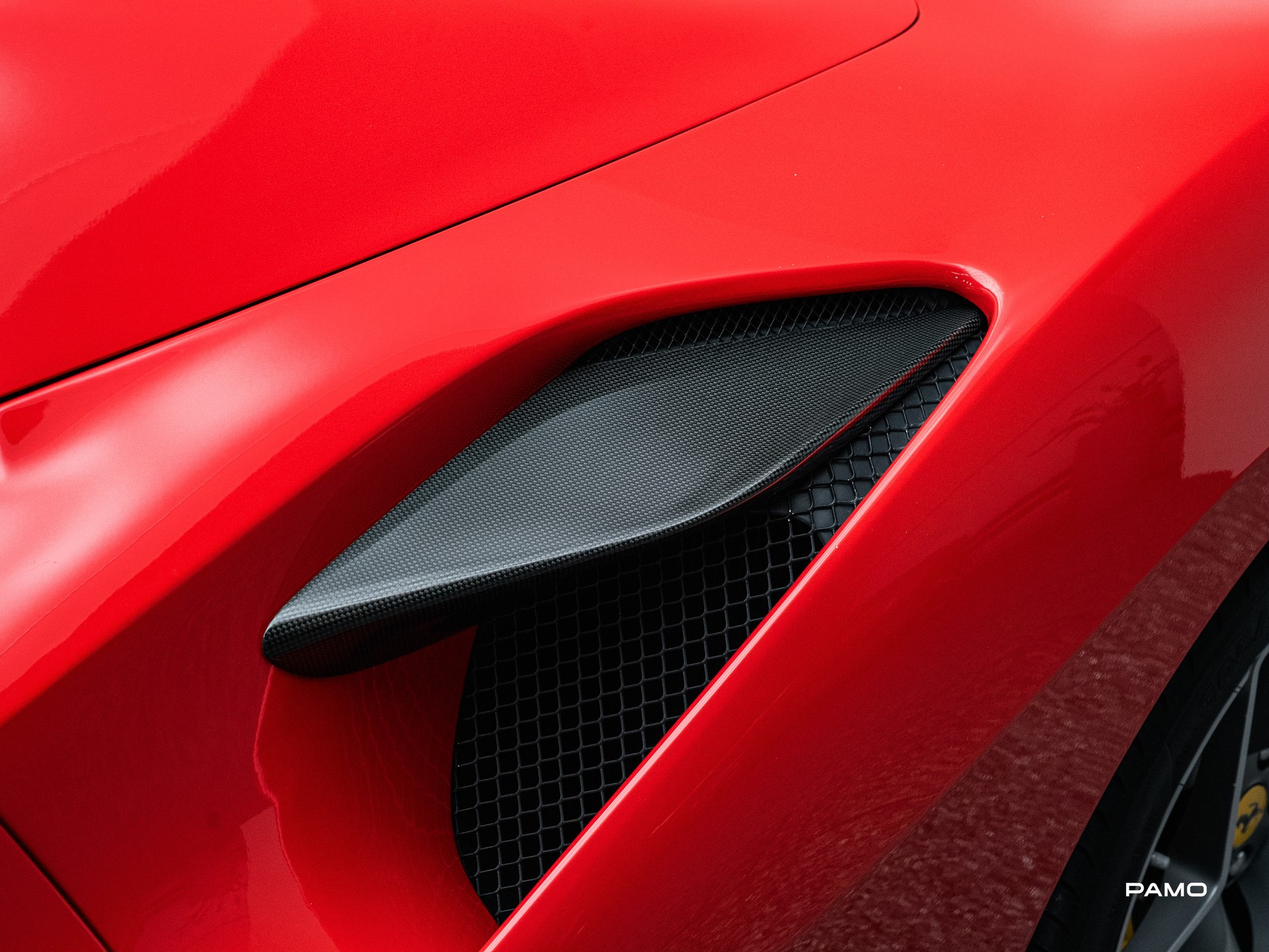 FERRARI F8 Spider-image-24