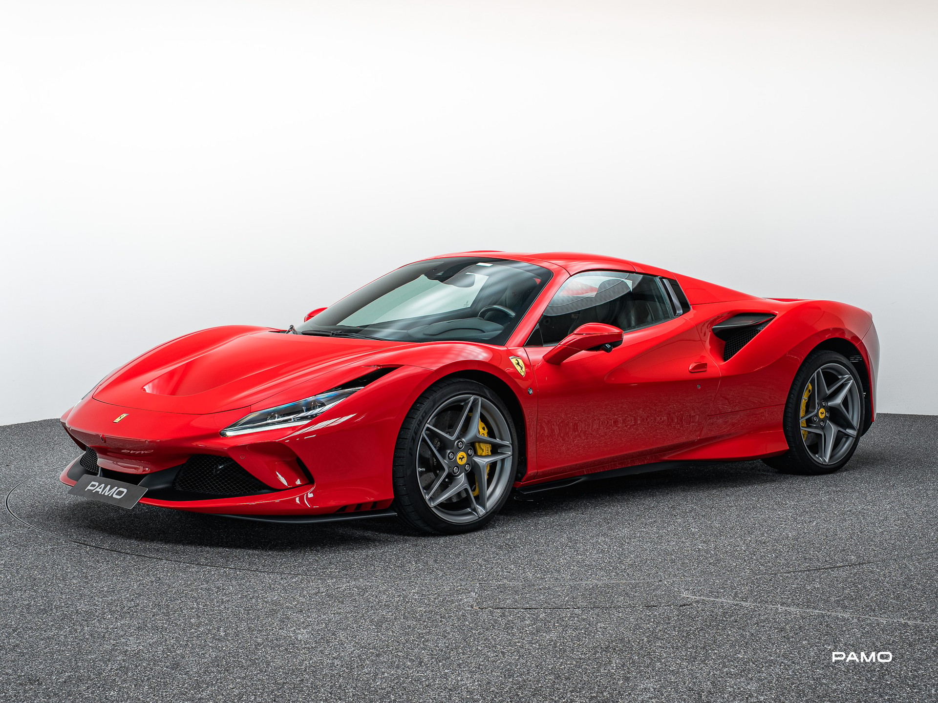 FERRARI F8 Spider-showroom-element-2