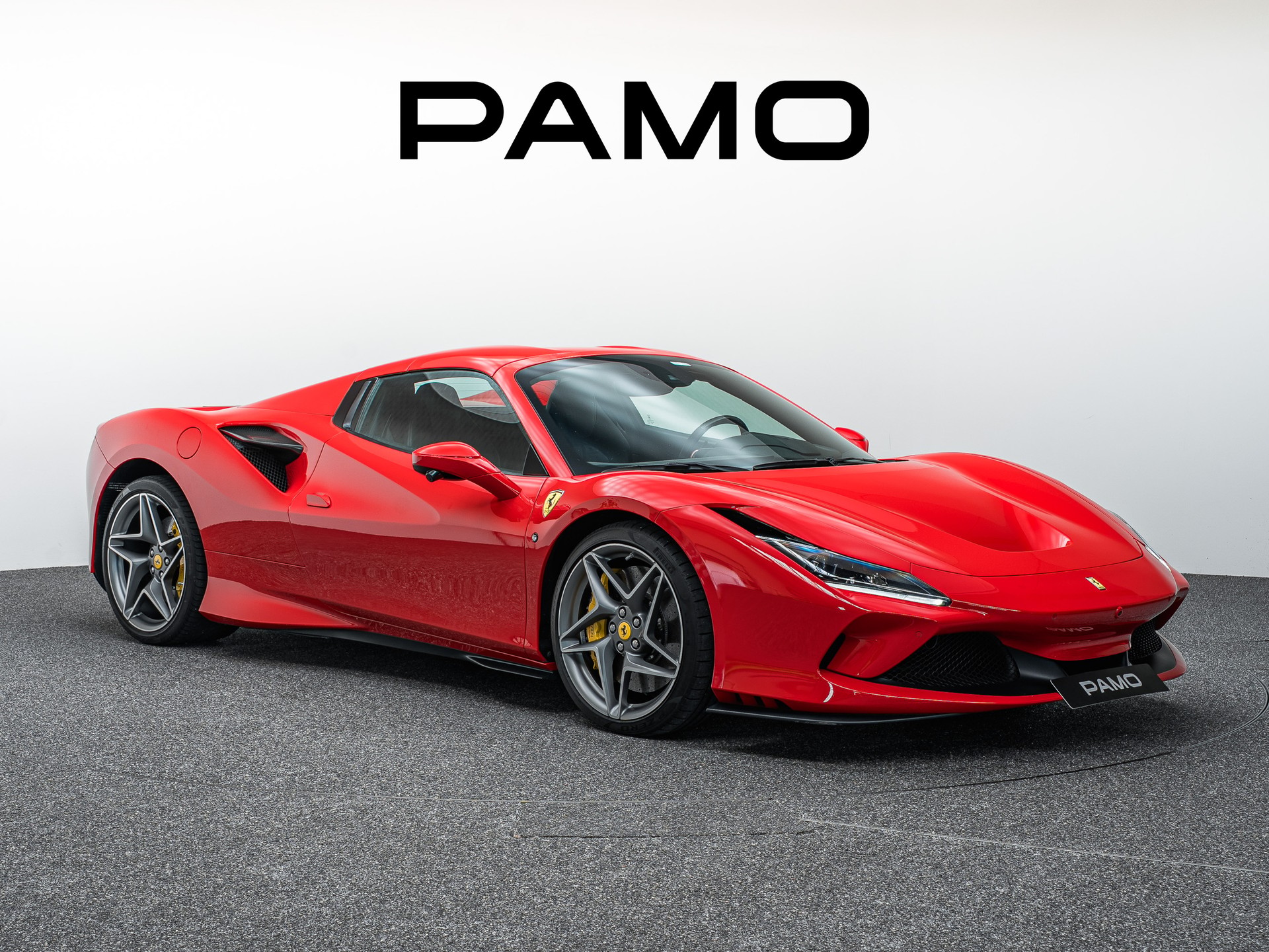 FERRARI F8 Spider