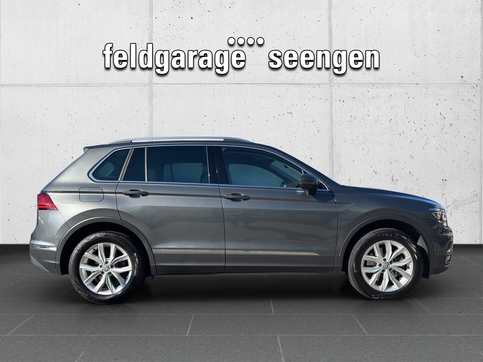 VW Tiguan 2.0TSI Highline 4Motion DSG mit AHK (2500kg), Assistenzpaket Plus & Winterreifen-image-3