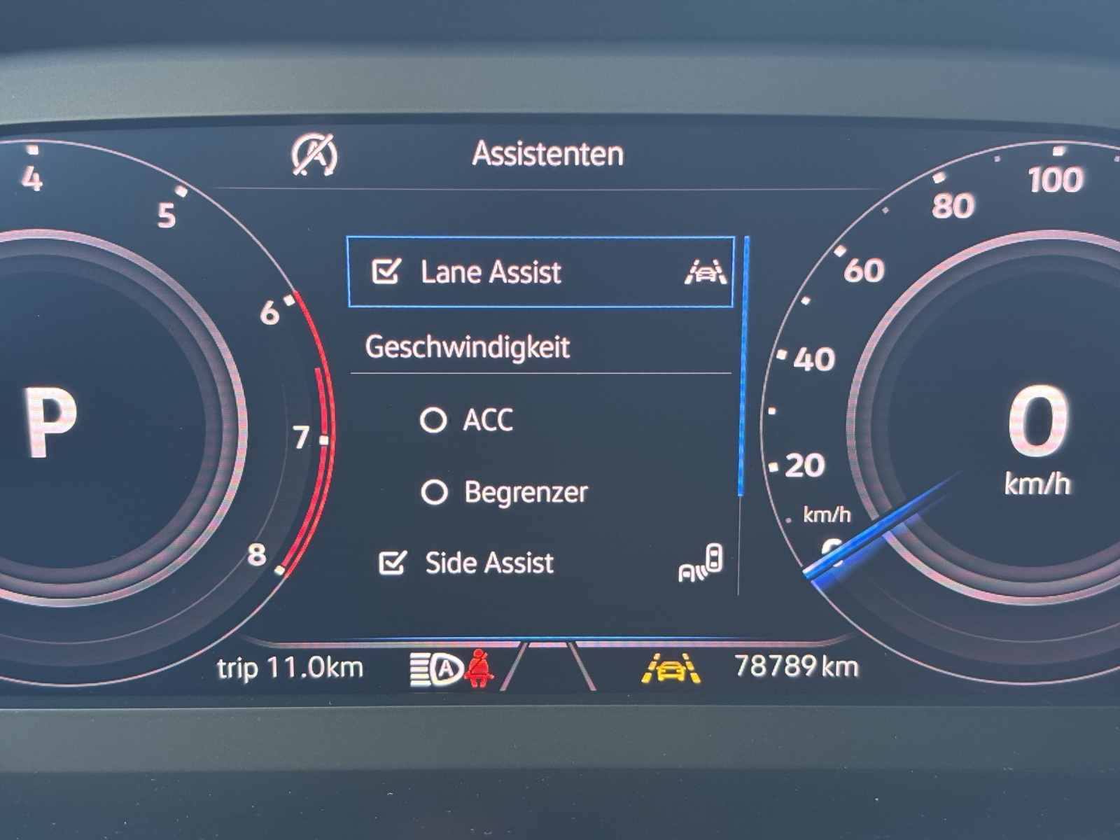 VW Tiguan 2.0TSI Highline 4Motion DSG mit AHK (2500kg), Assistenzpaket Plus & Winterreifen-image-16