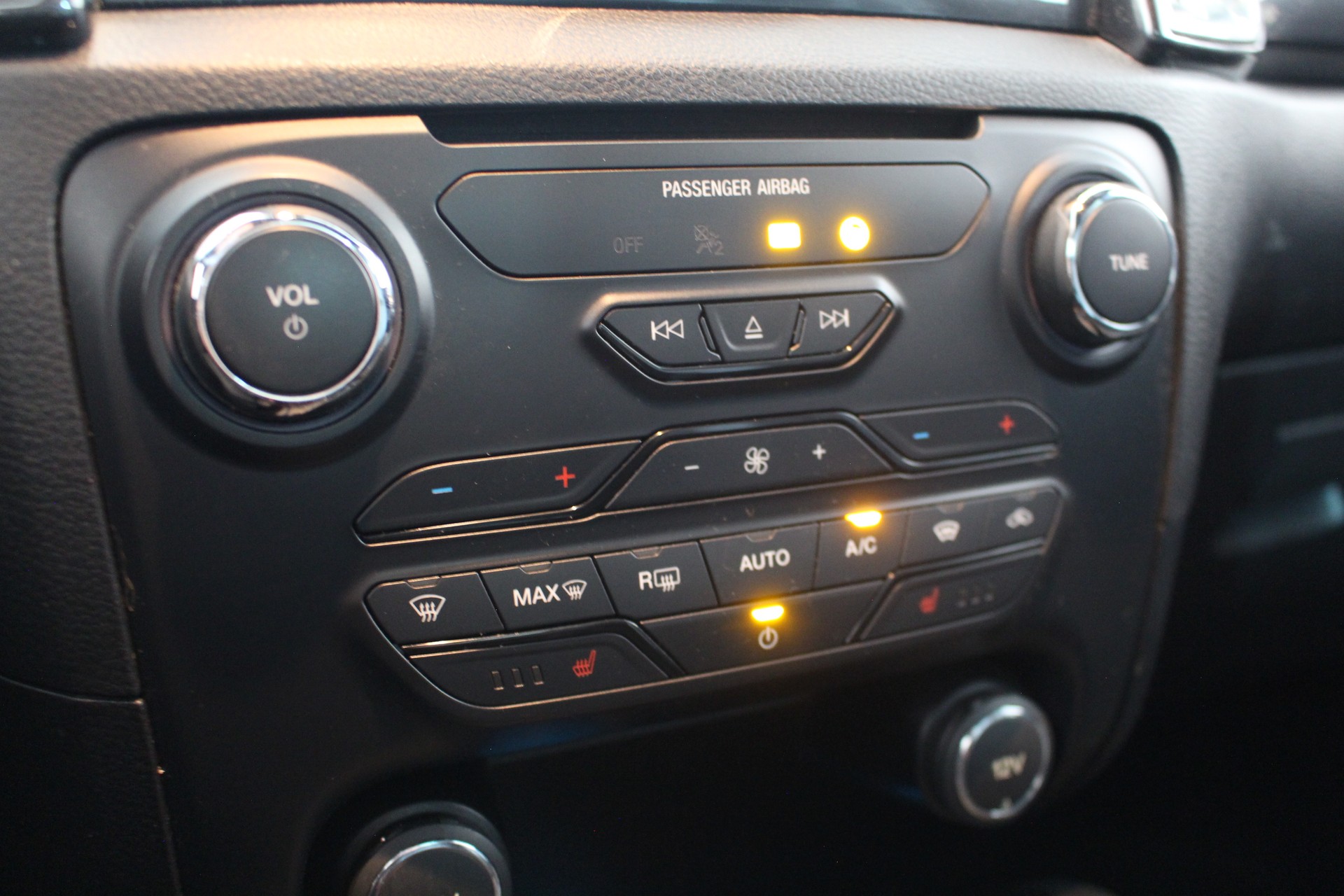 FORD Ranger DKab.Pick-up 2.0 EcoBlue 4x4 Wildtrak-image-19