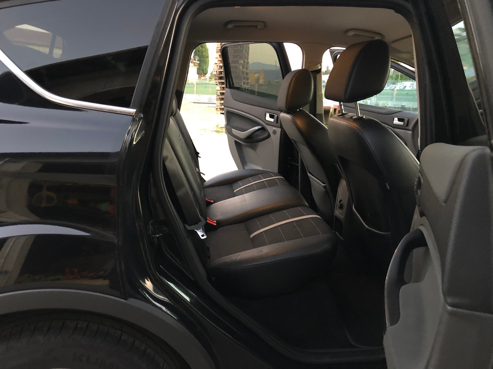 FORD Kuga 2.0 TDCi Carving 4WD PowerShift-image-8
