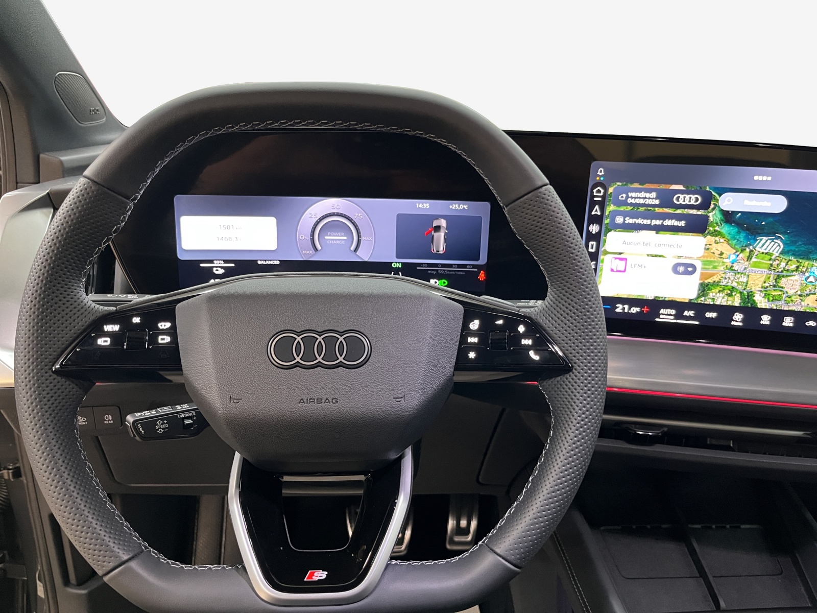 AUDI Q4 e-tron SUV quattro performance Swiss Ski-image-9