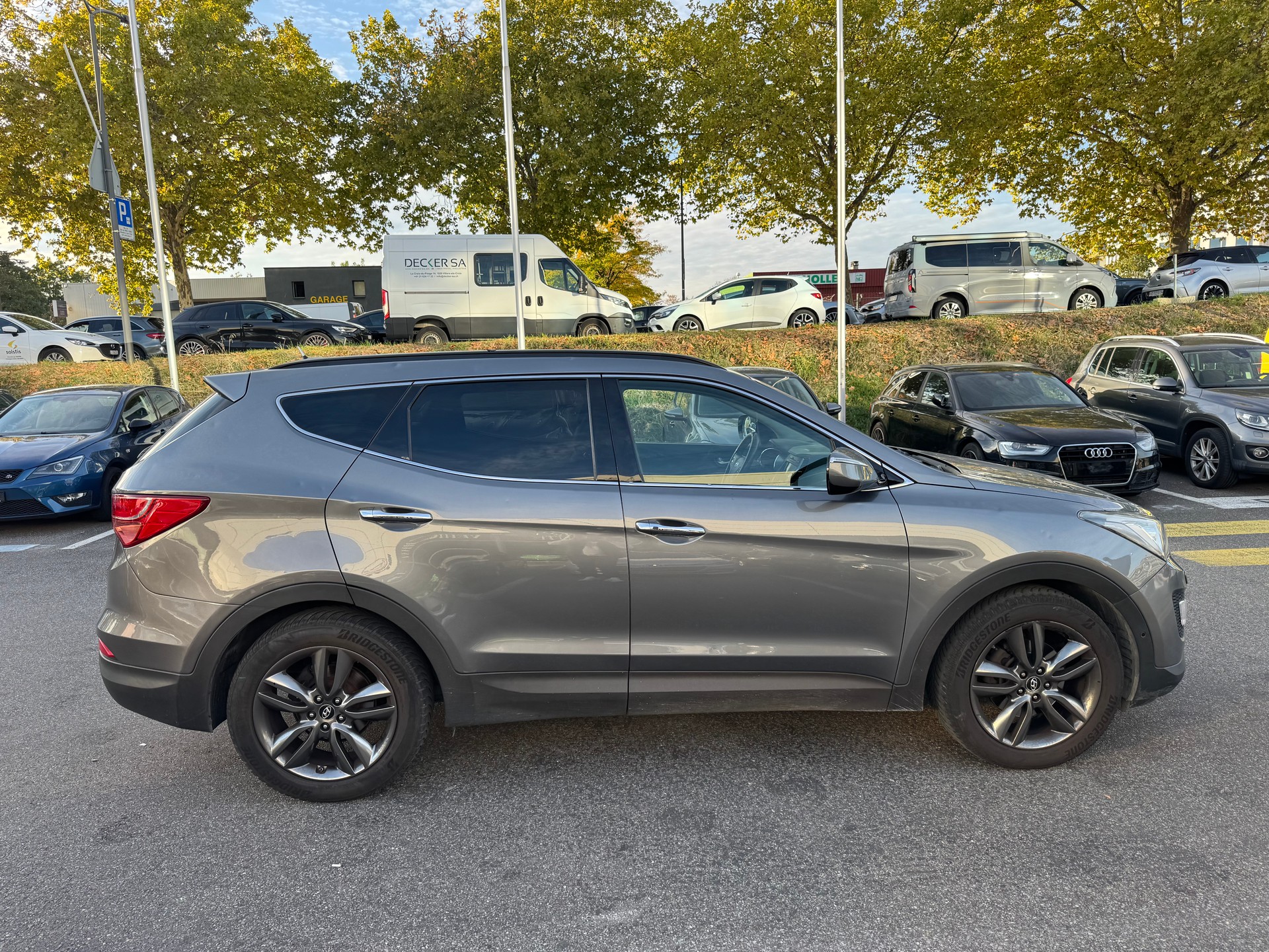 HYUNDAI Santa Fe 2.2 CRDI Premium 4WD Automatic-image-9