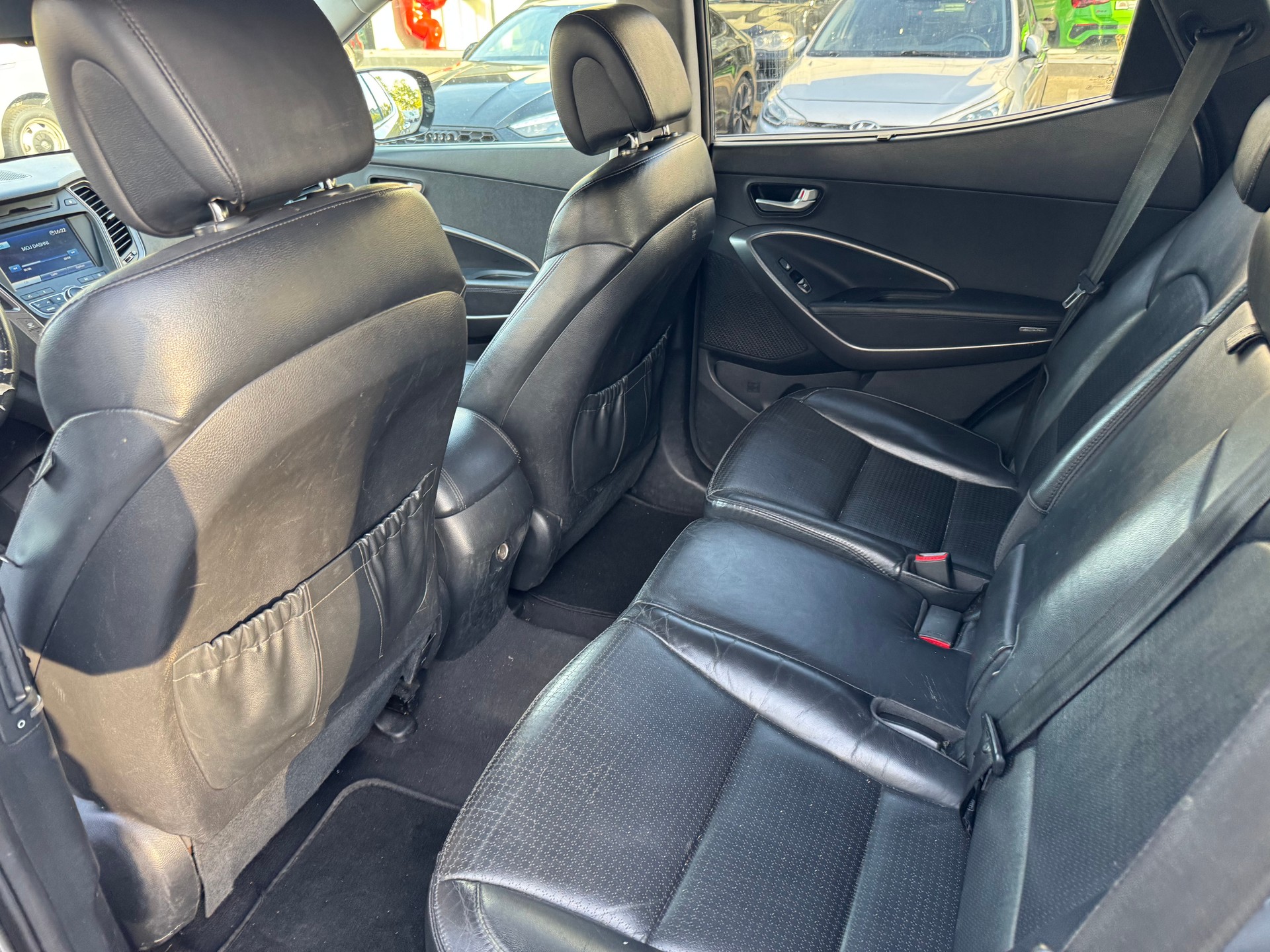HYUNDAI Santa Fe 2.2 CRDI Premium 4WD Automatic-image-19