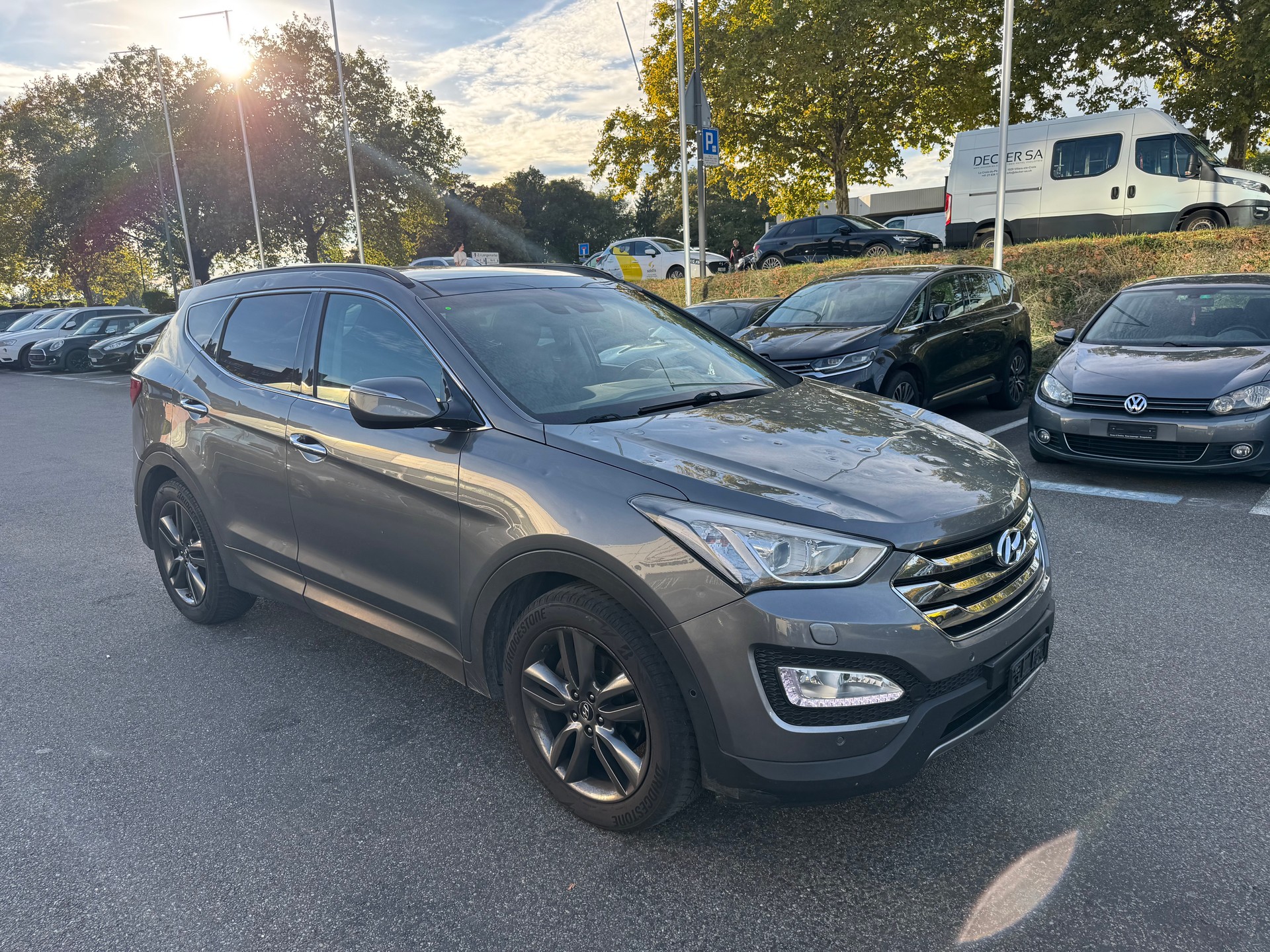 HYUNDAI Santa Fe 2.2 CRDI Premium 4WD Automatic-image-4