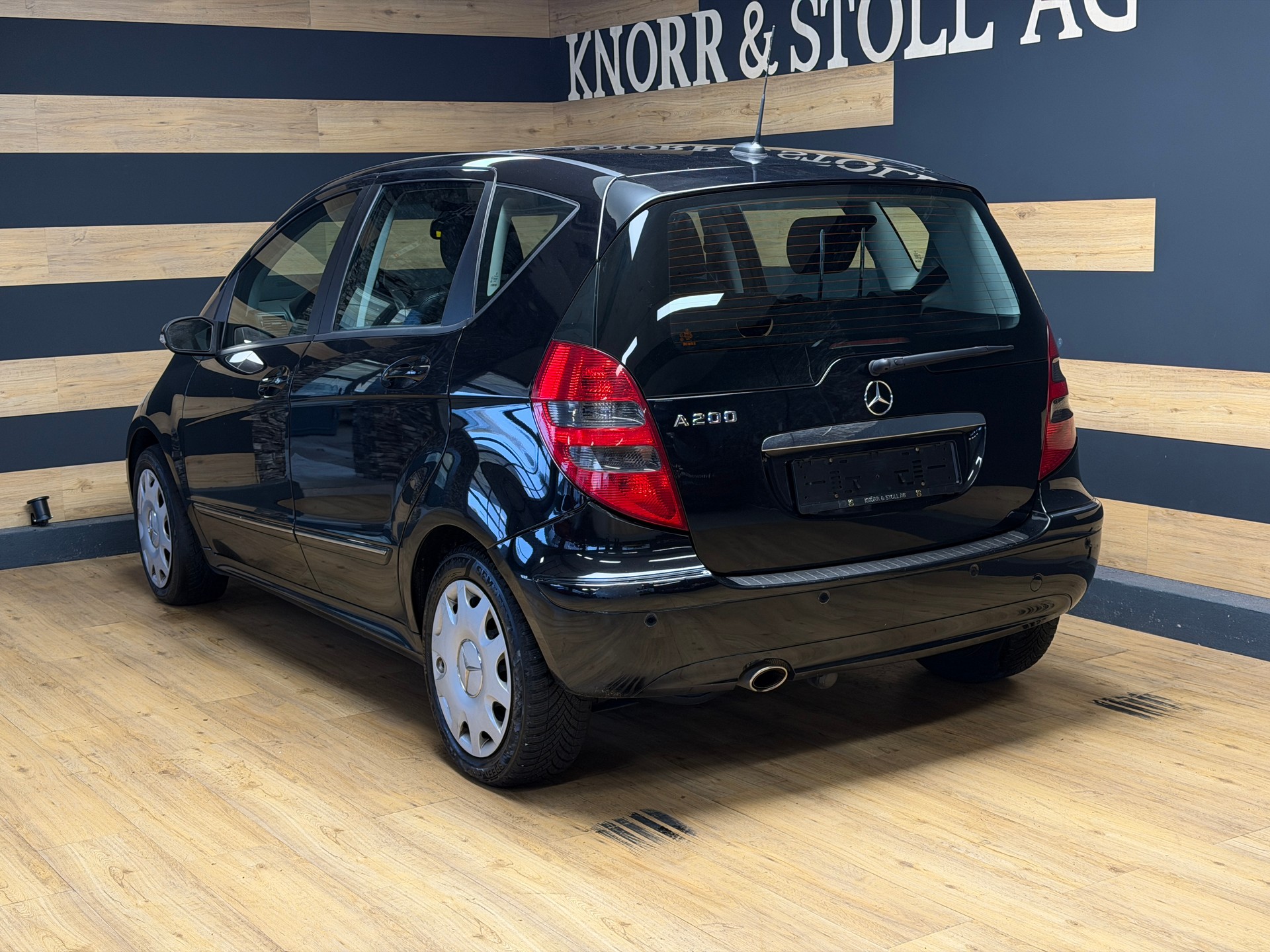 MERCEDES-BENZ A 200 Elégance Edition A-image-3