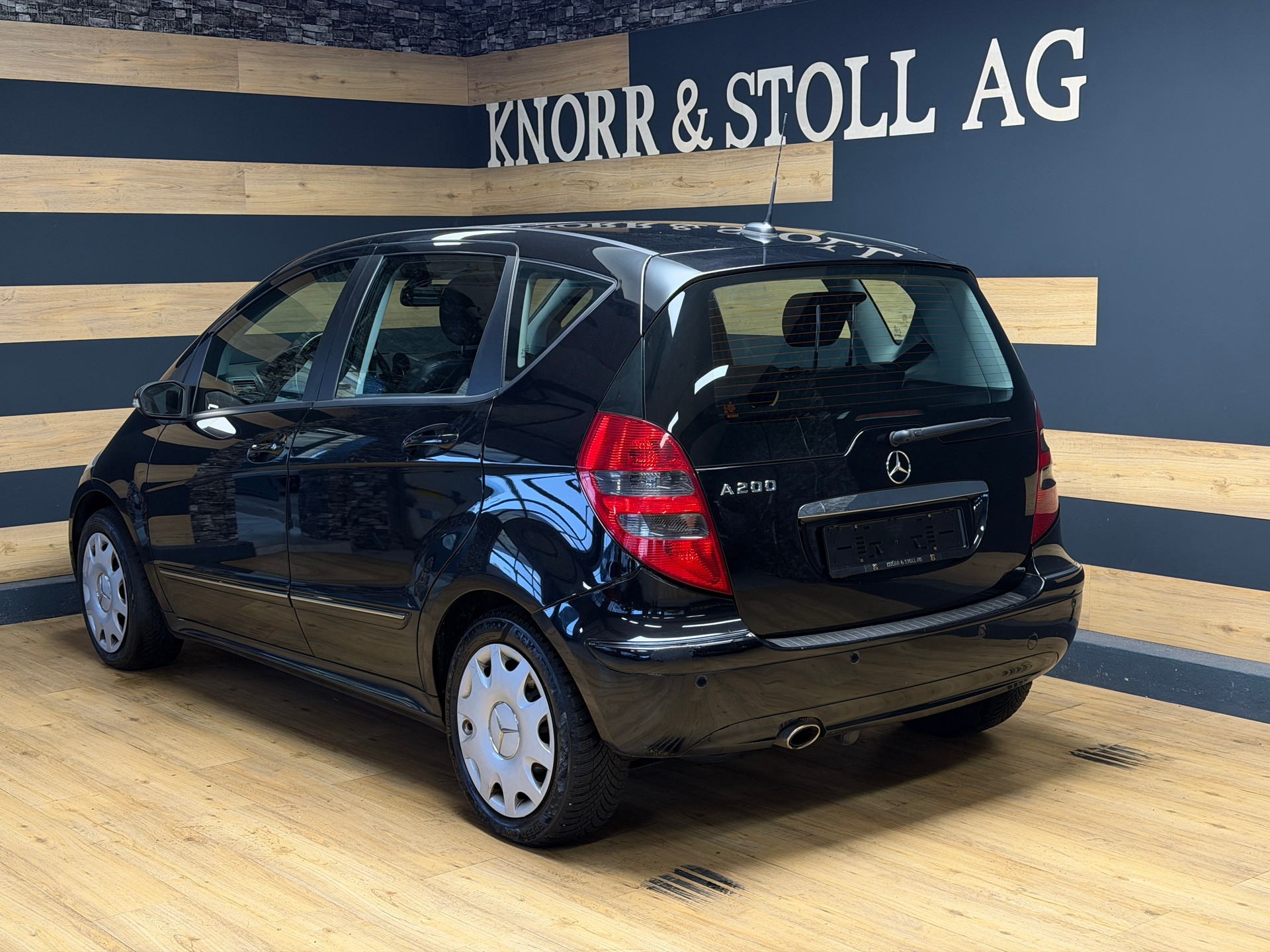 MERCEDES-BENZ A 200 Elégance Edition A-image-4