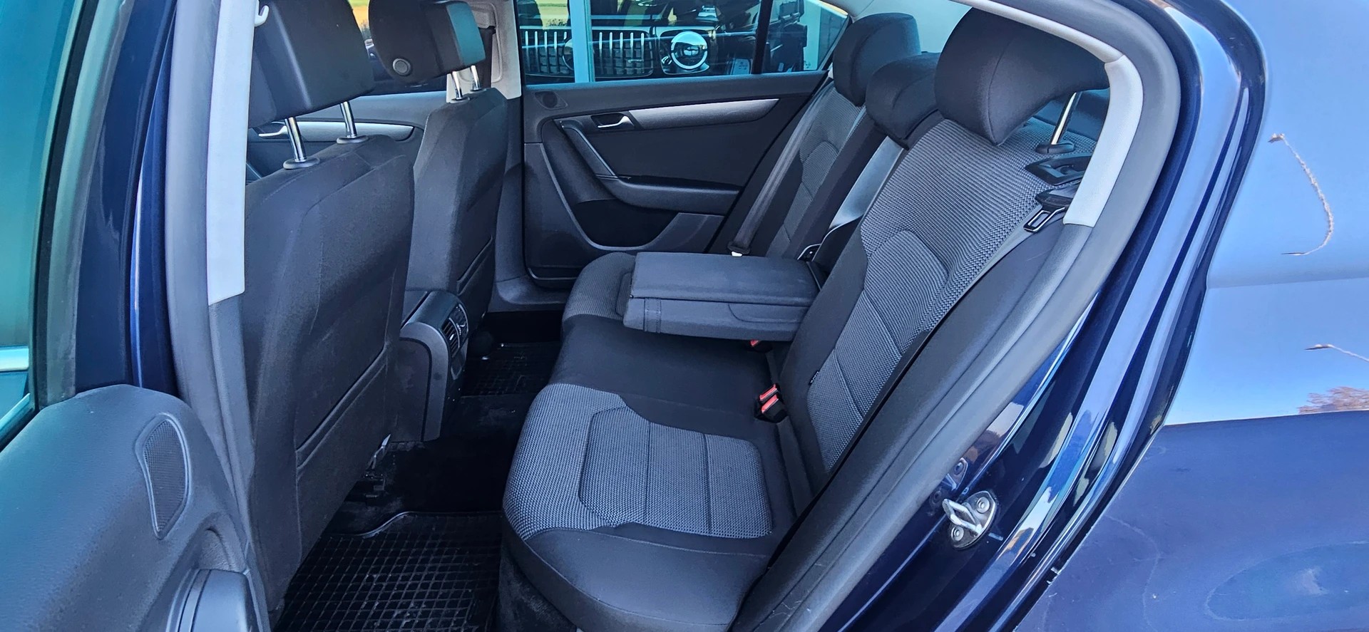 VW Passat 2.0 TDI BMT Comfortline DSG-image-10