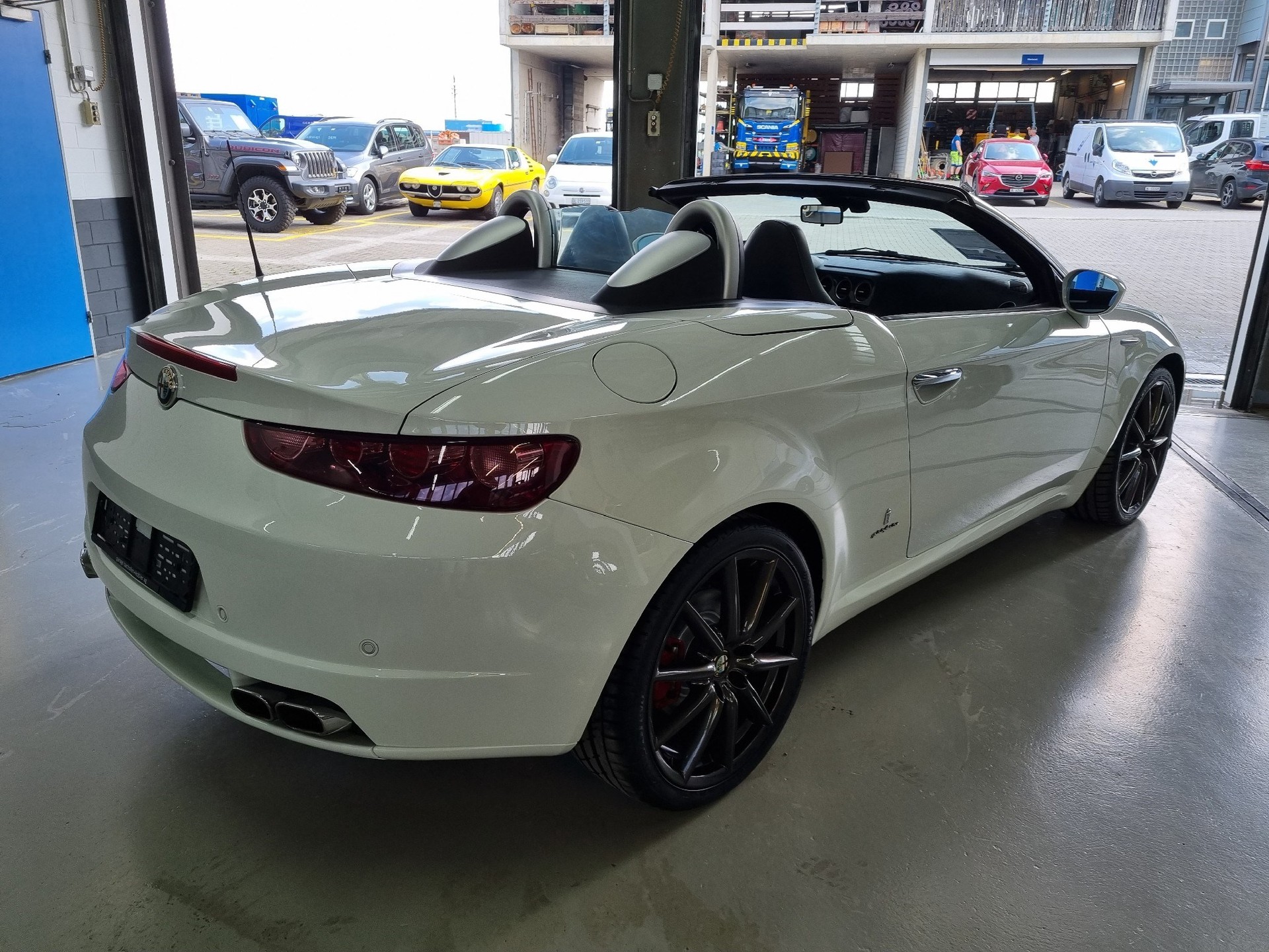 ALFA ROMEO Spider 1.8 TBi-image-1