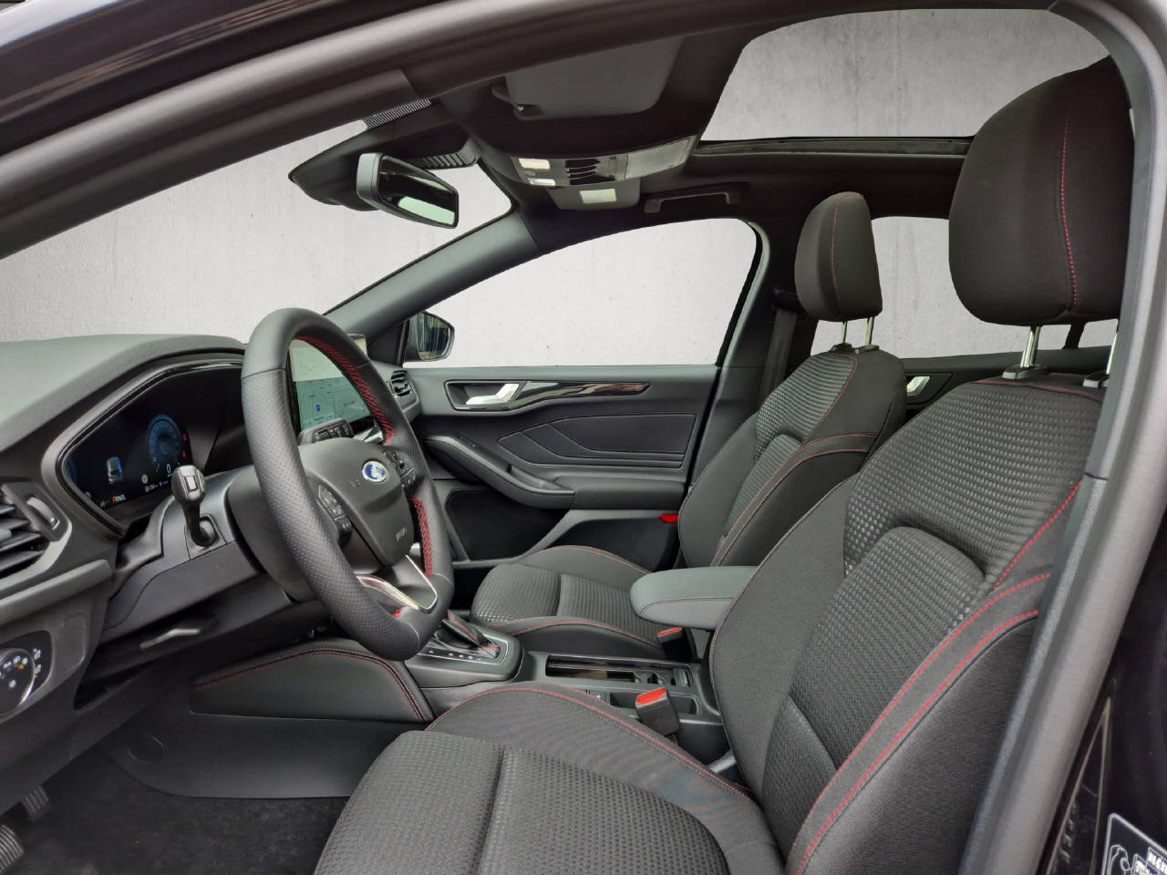 FORD Focus 1.0 EcoBoost Hybrid ST-Line X-image-3