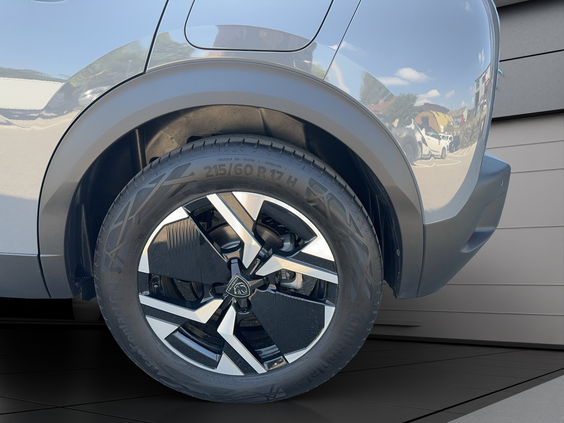 PEUGEOT 2008 156 e 54 kWh Allure-image-20