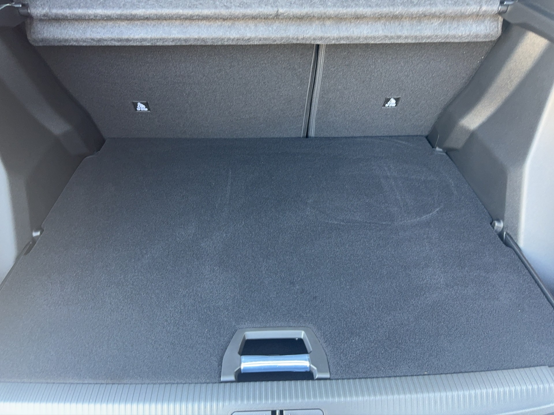 PEUGEOT 2008 156 e 54 kWh Allure-image-16