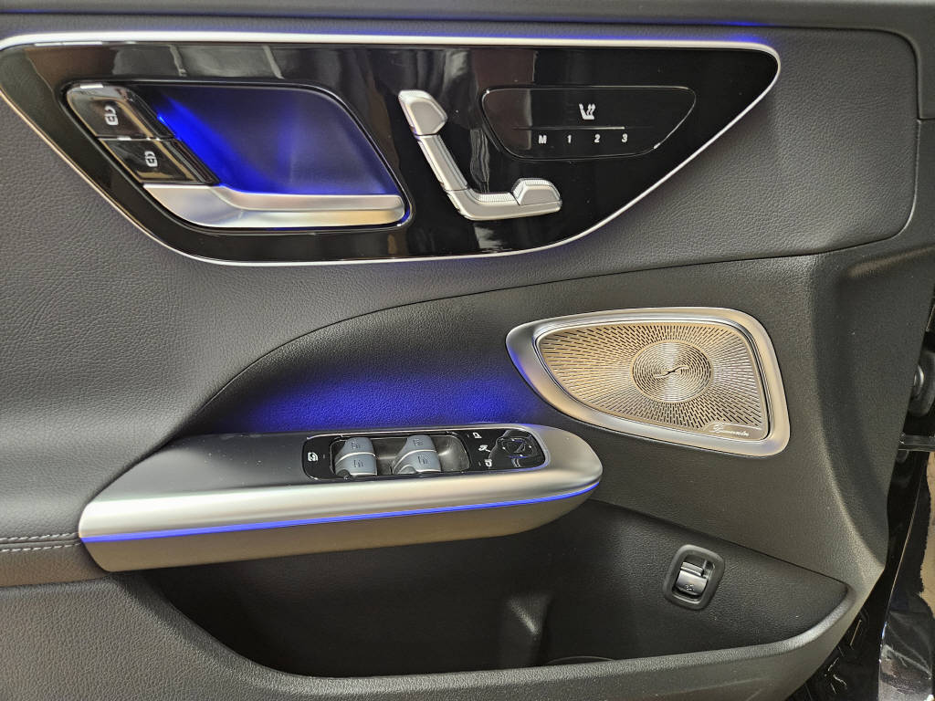 MERCEDES-BENZ C 300 4Matic Kombi AMG Line-image-9