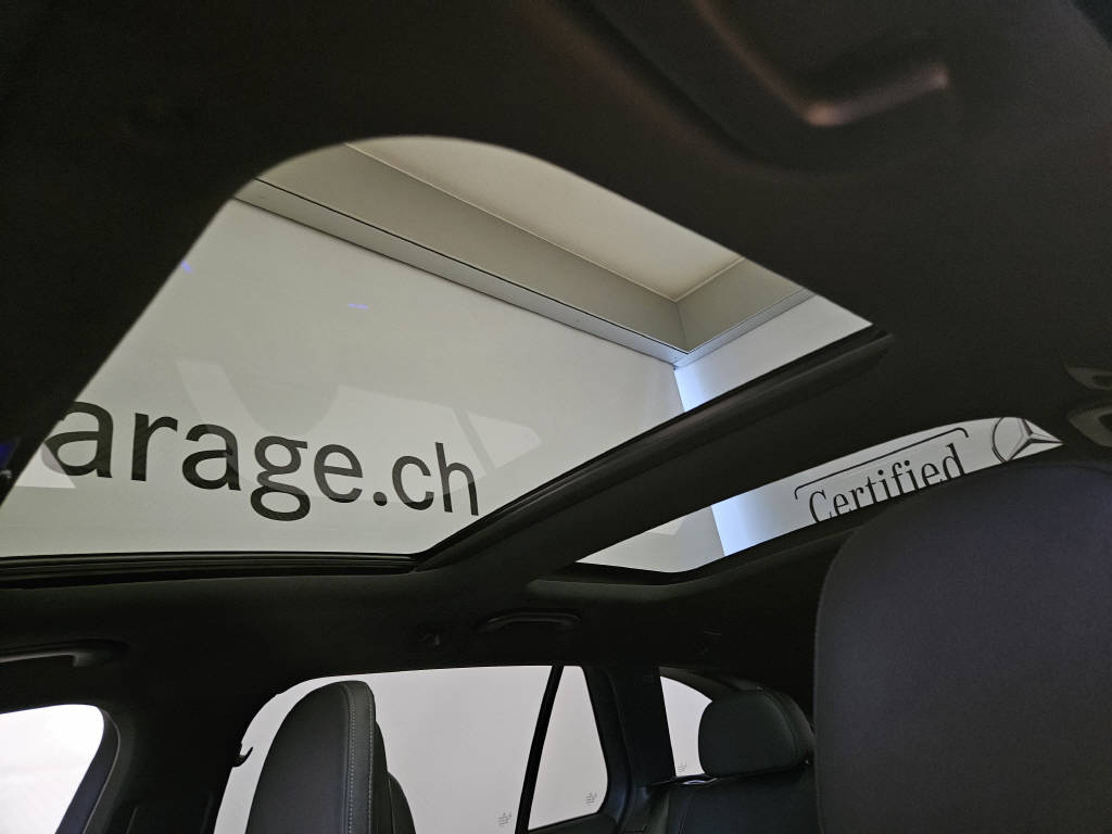 MERCEDES-BENZ C 300 4Matic Kombi AMG Line-image-10
