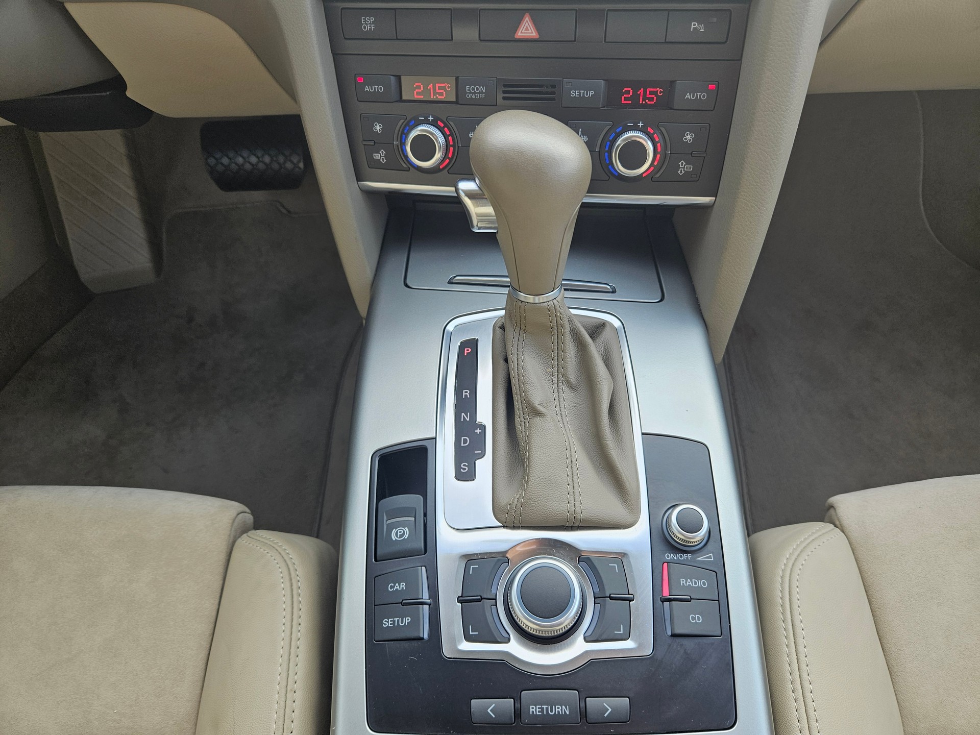 AUDI A6 2.8 V6 FSI quattro tiptronic-image-19