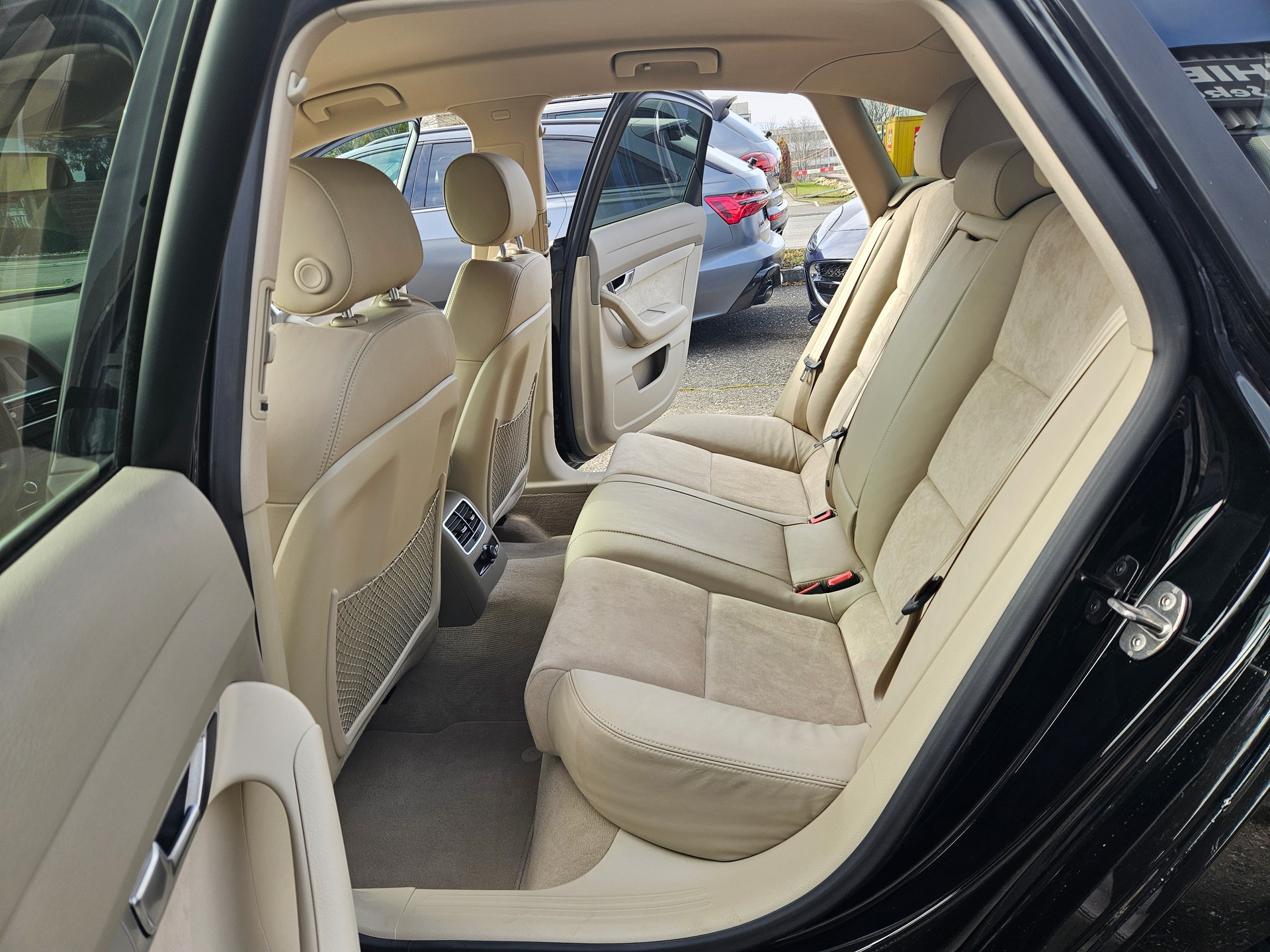 AUDI A6 2.8 V6 FSI quattro tiptronic-image-8