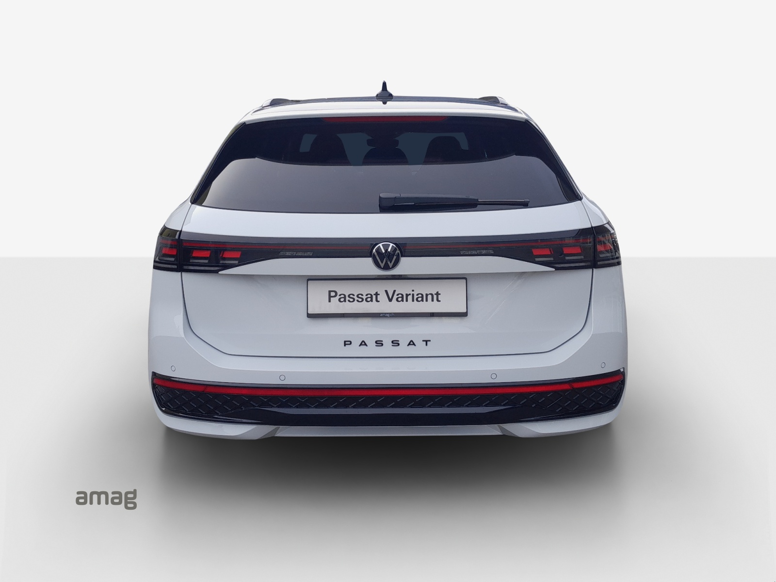 VW Passat Variant 1.5 TSI evo2 Plug-In- Hybrid R-Line DSG-image-3