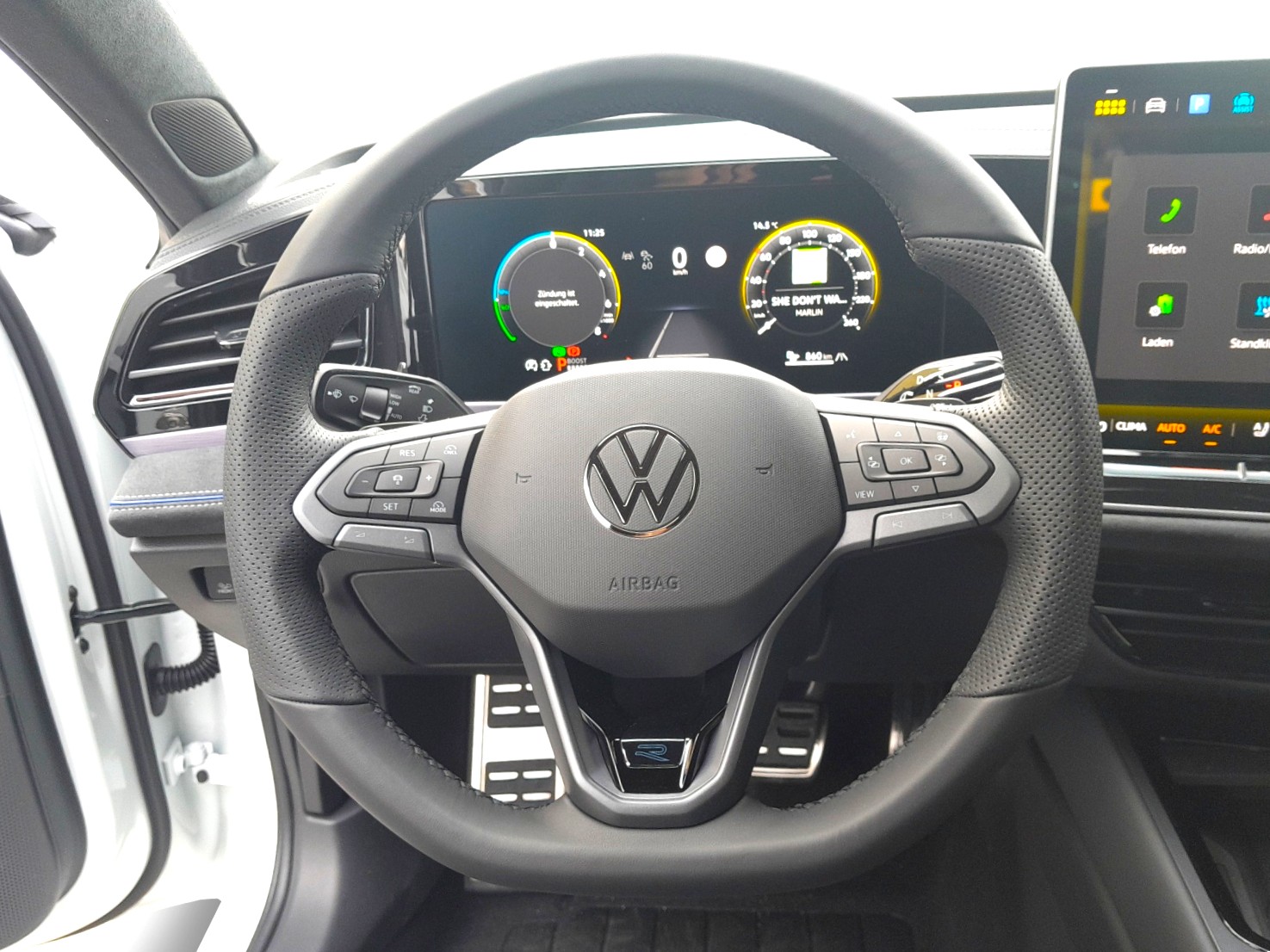 VW Passat Variant 1.5 TSI evo2 Plug-In- Hybrid R-Line DSG-image-9