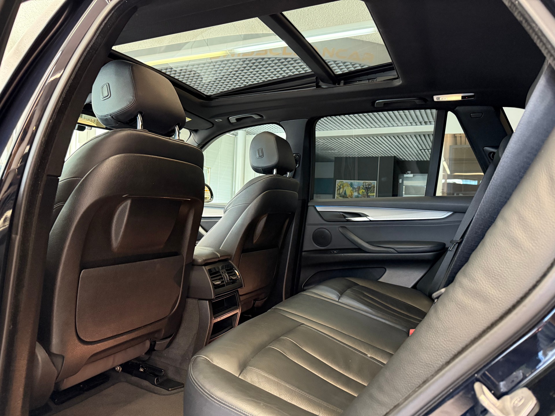 BMW X5 xDrive M50d Steptronic-image-14
