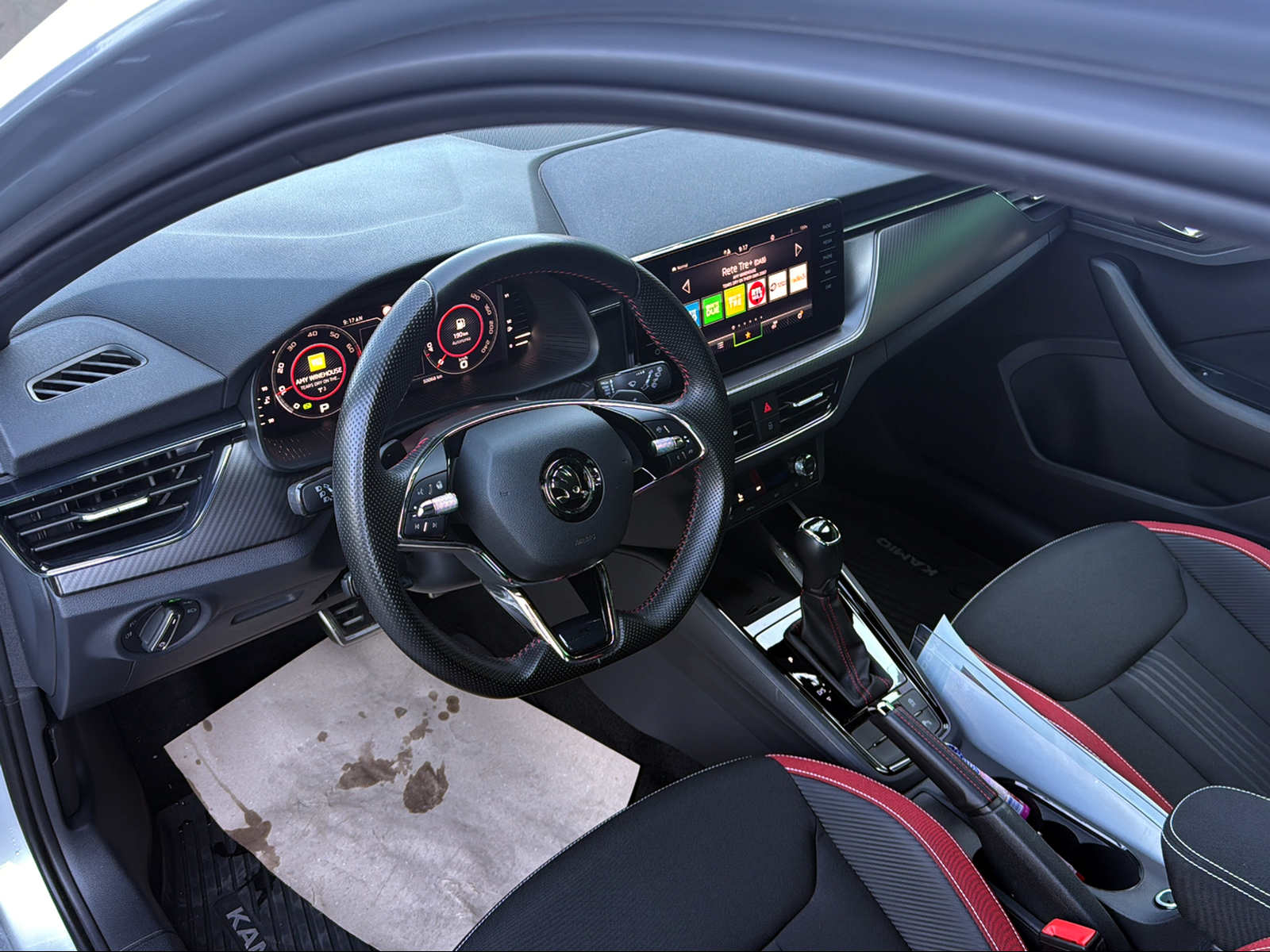 SKODA Kamiq 1.0 TSI Monte Carlo DSG-image-11