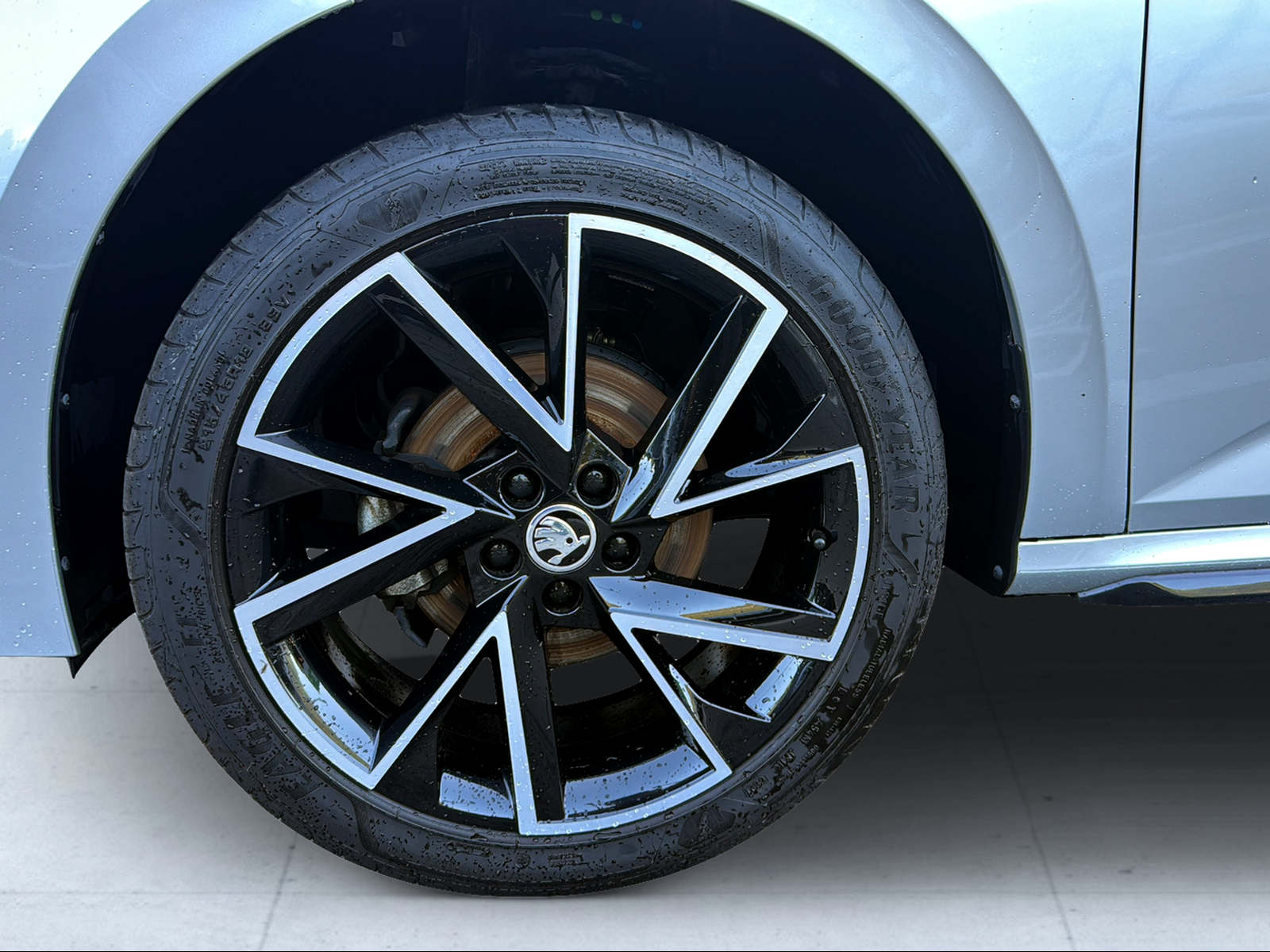 SKODA Kamiq 1.0 TSI Monte Carlo DSG-image-8