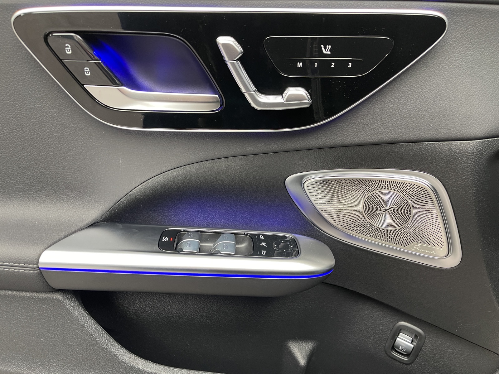 MERCEDES-BENZ C 300 T 4 Matic-image-12