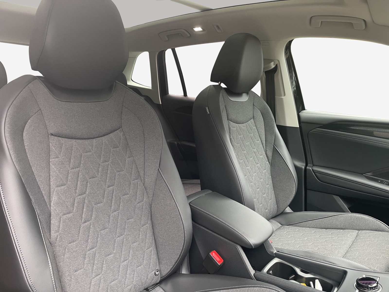 VW Tiguan 2.0 TSI DSG Life 4Motion-image-13