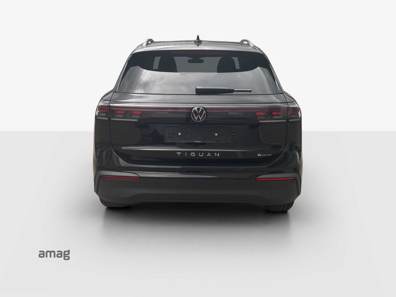 VW Tiguan 2.0 TSI DSG Life 4Motion-image-3