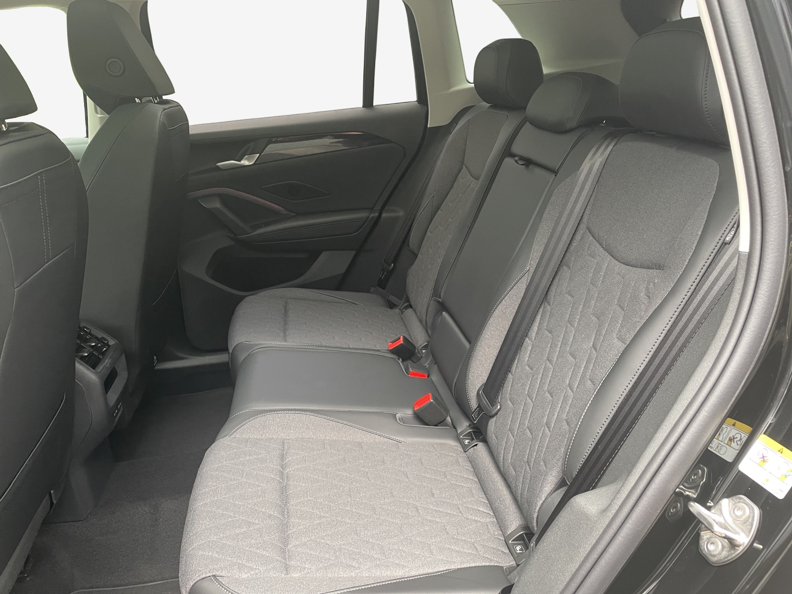 VW Tiguan 2.0 TSI DSG Life 4Motion-image-11